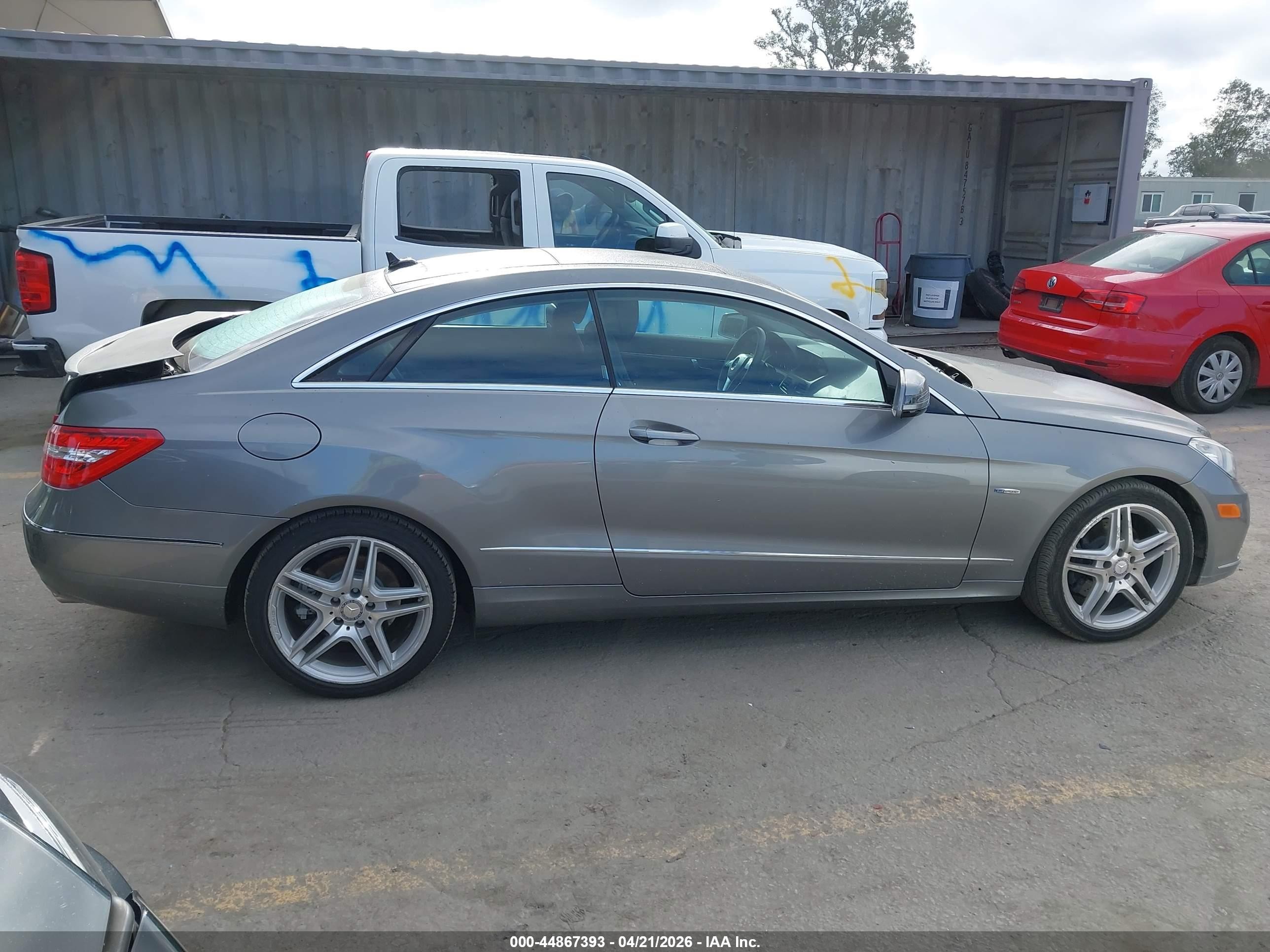 2012 Mercedes-benz E 350   Silver vin: WDDKJ5KB2CF161345