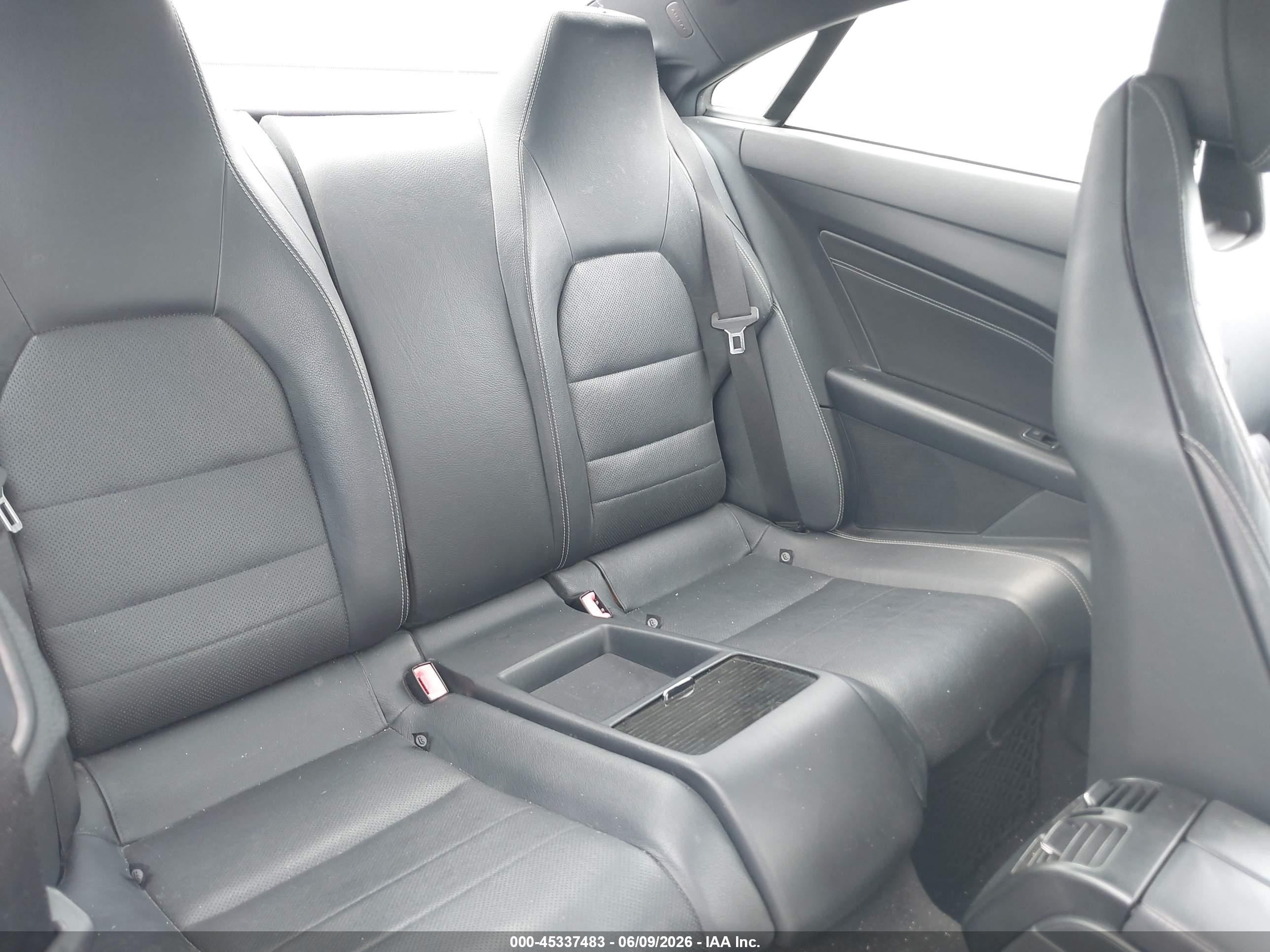 2014 Mercedes-benz E 350   Белый vin: WDDKJ5KB2EF231896