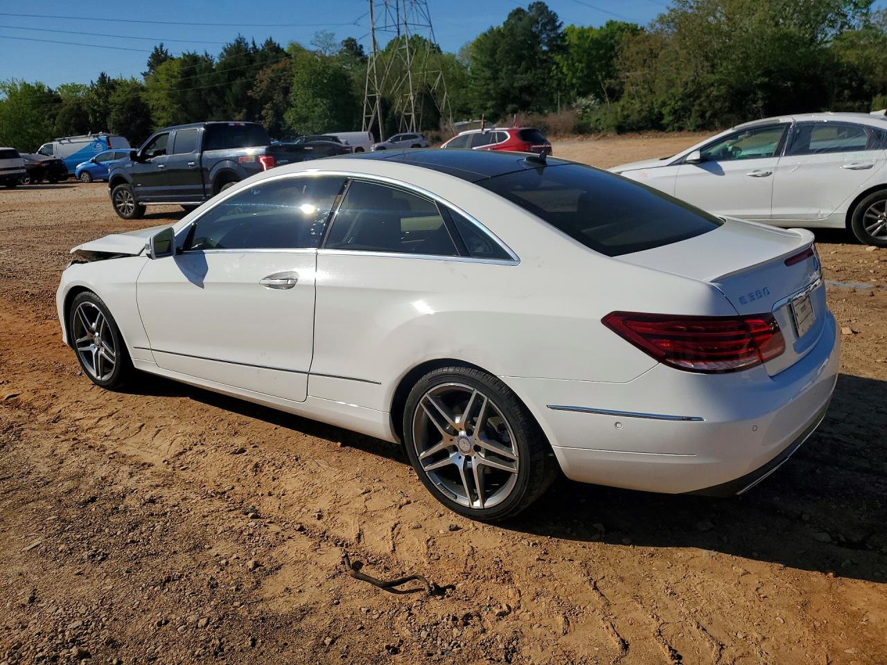2014 Mercedes-benz E 350 Белый vin: WDDKJ5KB2EF256703