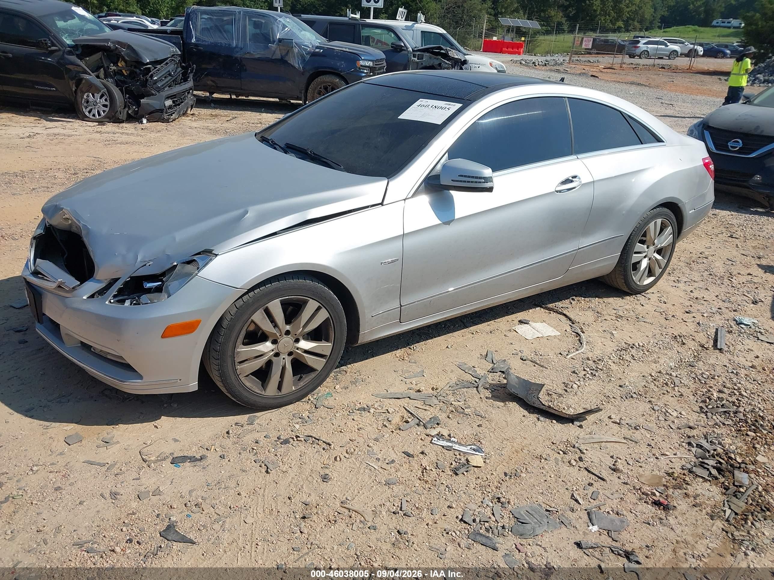 2012 Mercedes-benz E 350   Silver vin: WDDKJ5KB3CF145512