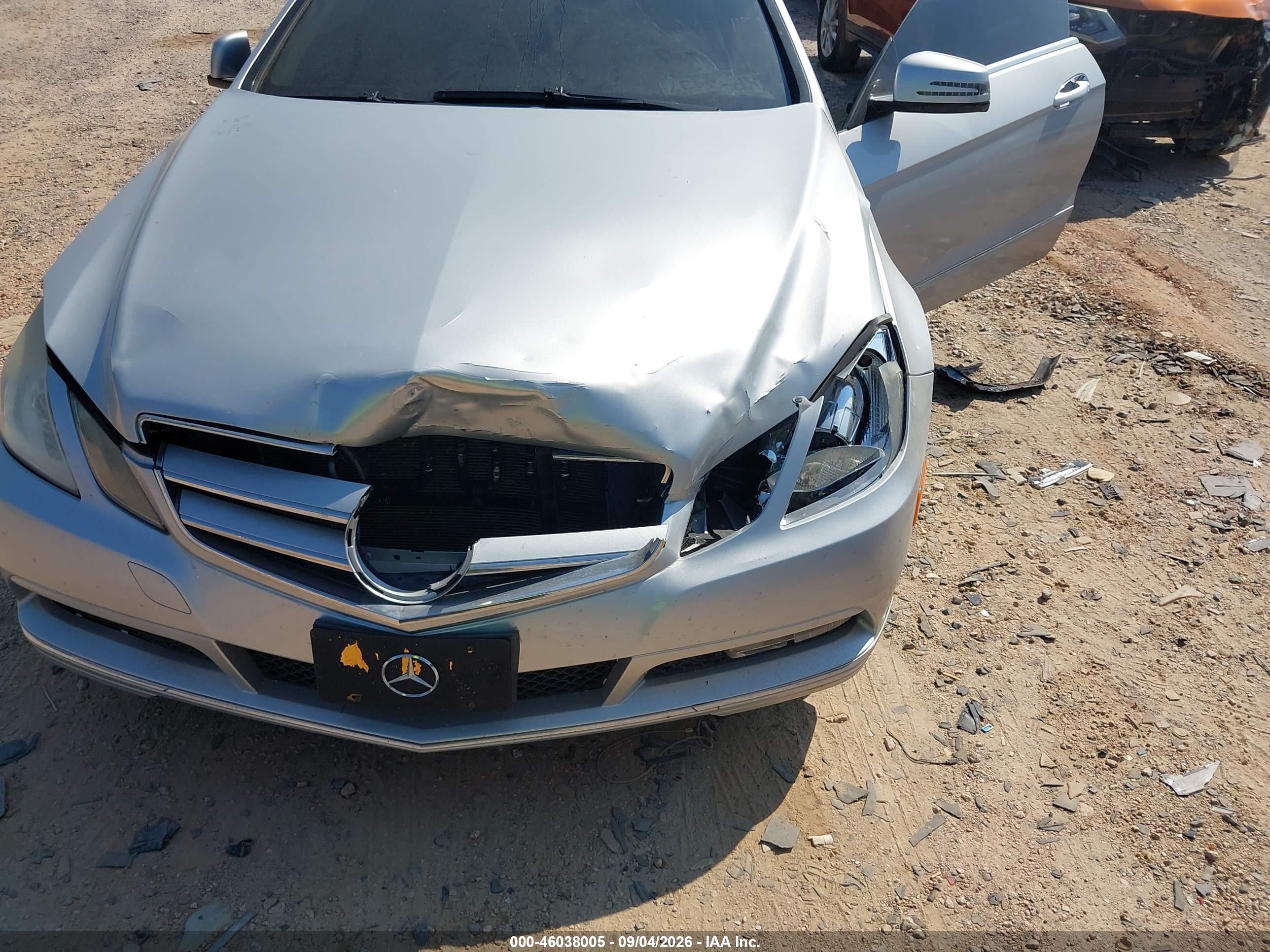 2012 Mercedes-benz E 350   Silver vin: WDDKJ5KB3CF145512