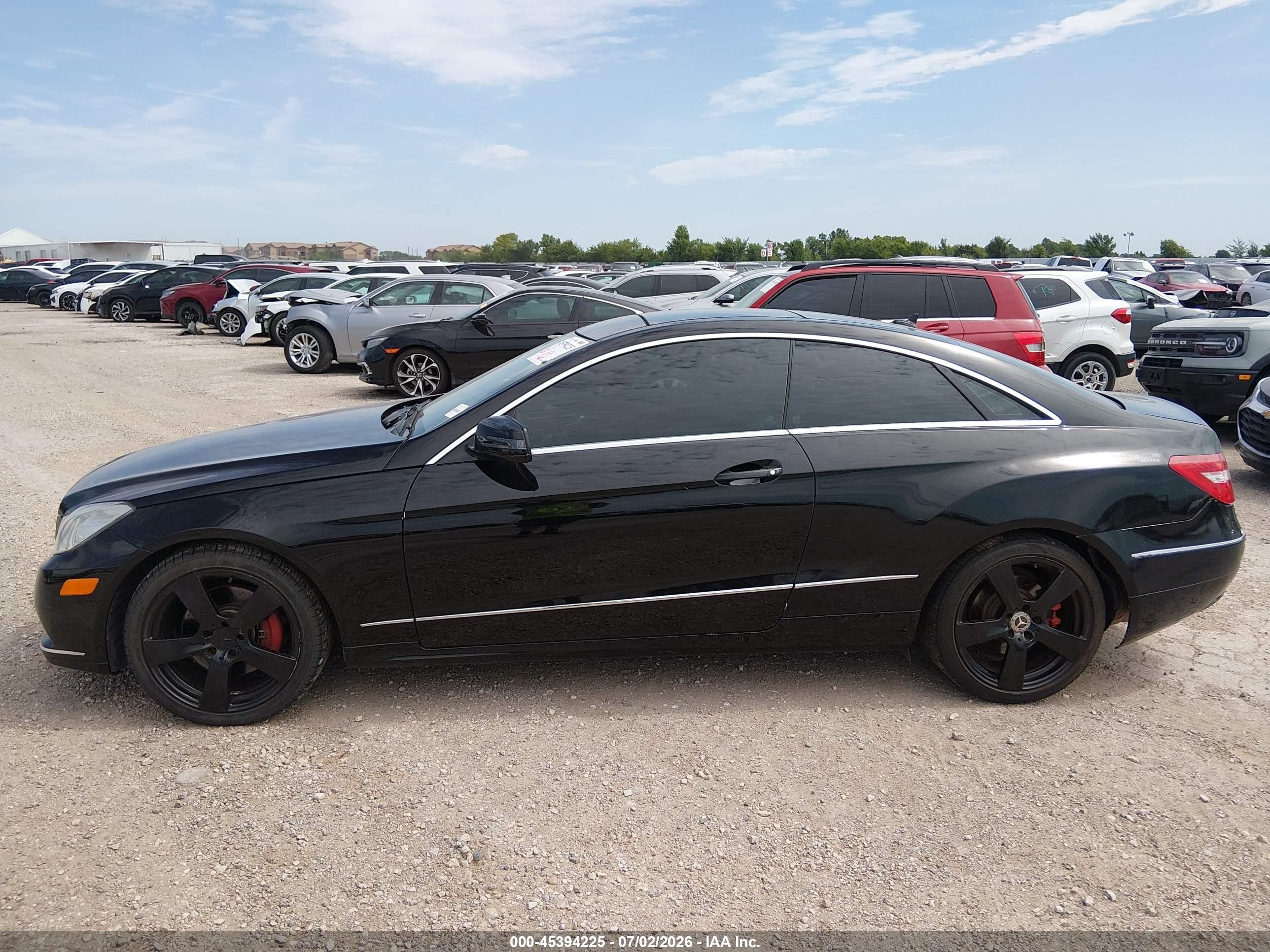2013 Mercedes-benz E 350   Black vin: WDDKJ5KB3DF184943