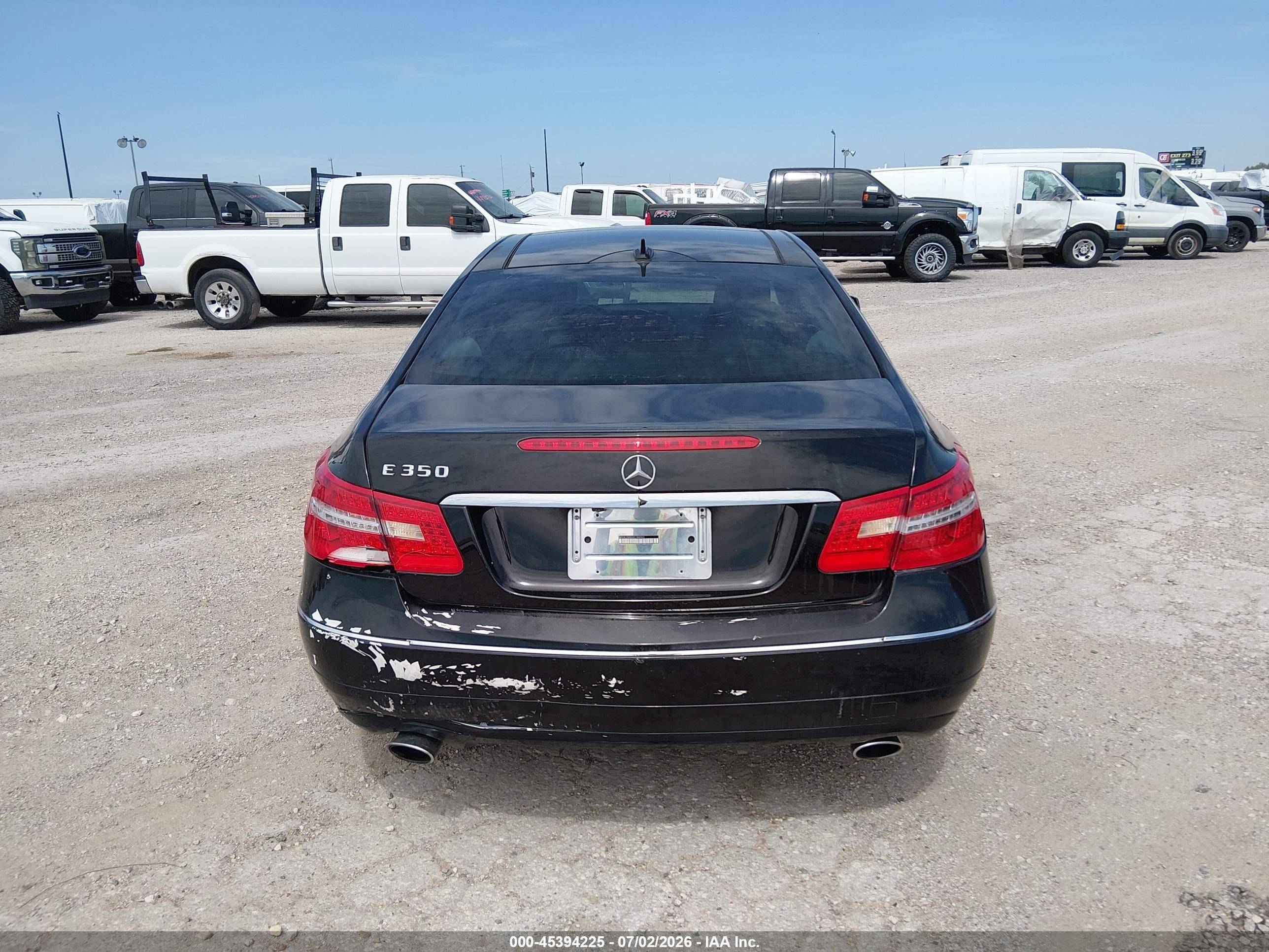 2013 Mercedes-benz E 350   Black vin: WDDKJ5KB3DF184943