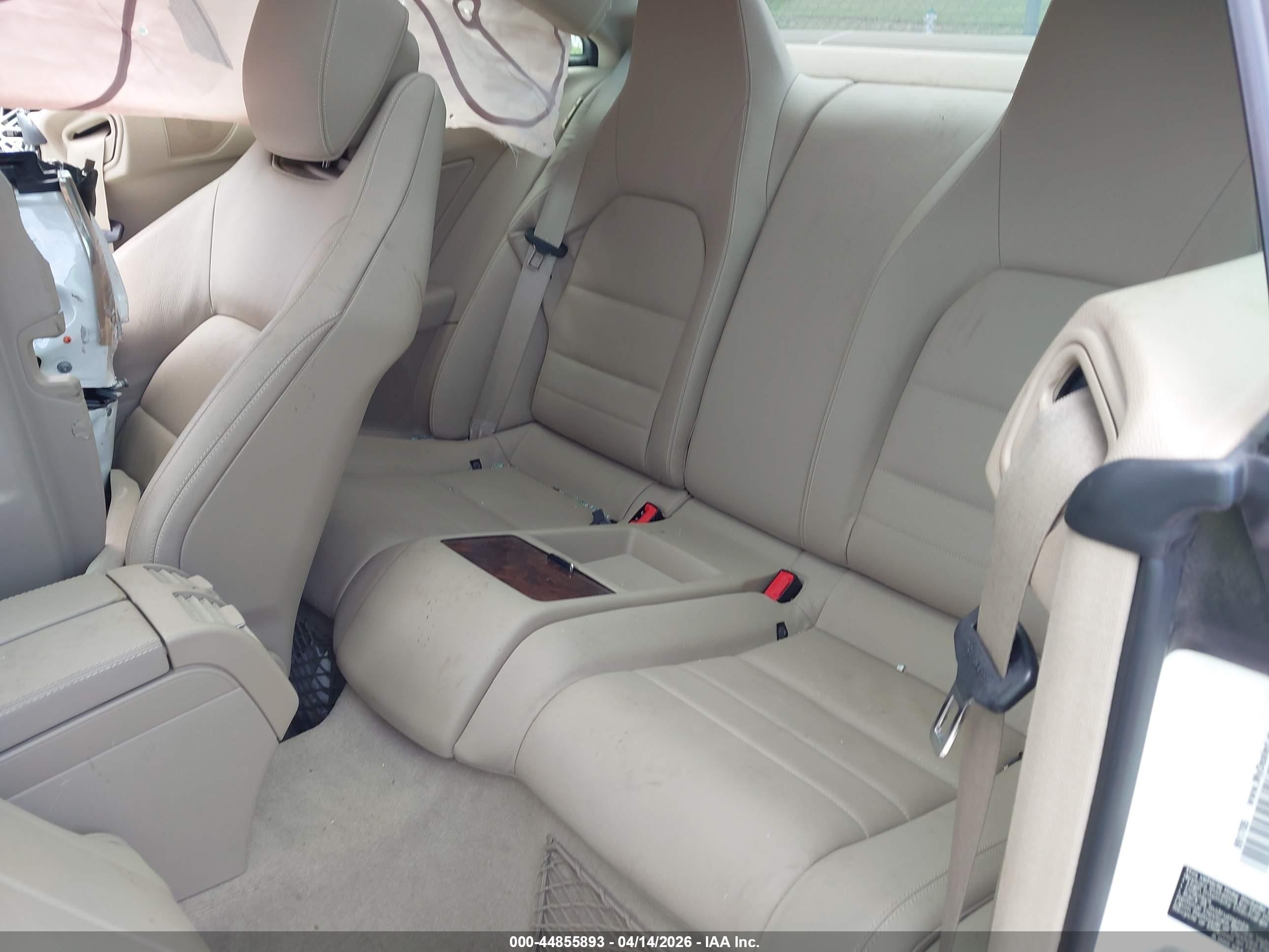 2013 Mercedes-benz E 350   White vin: WDDKJ5KB3DF199796
