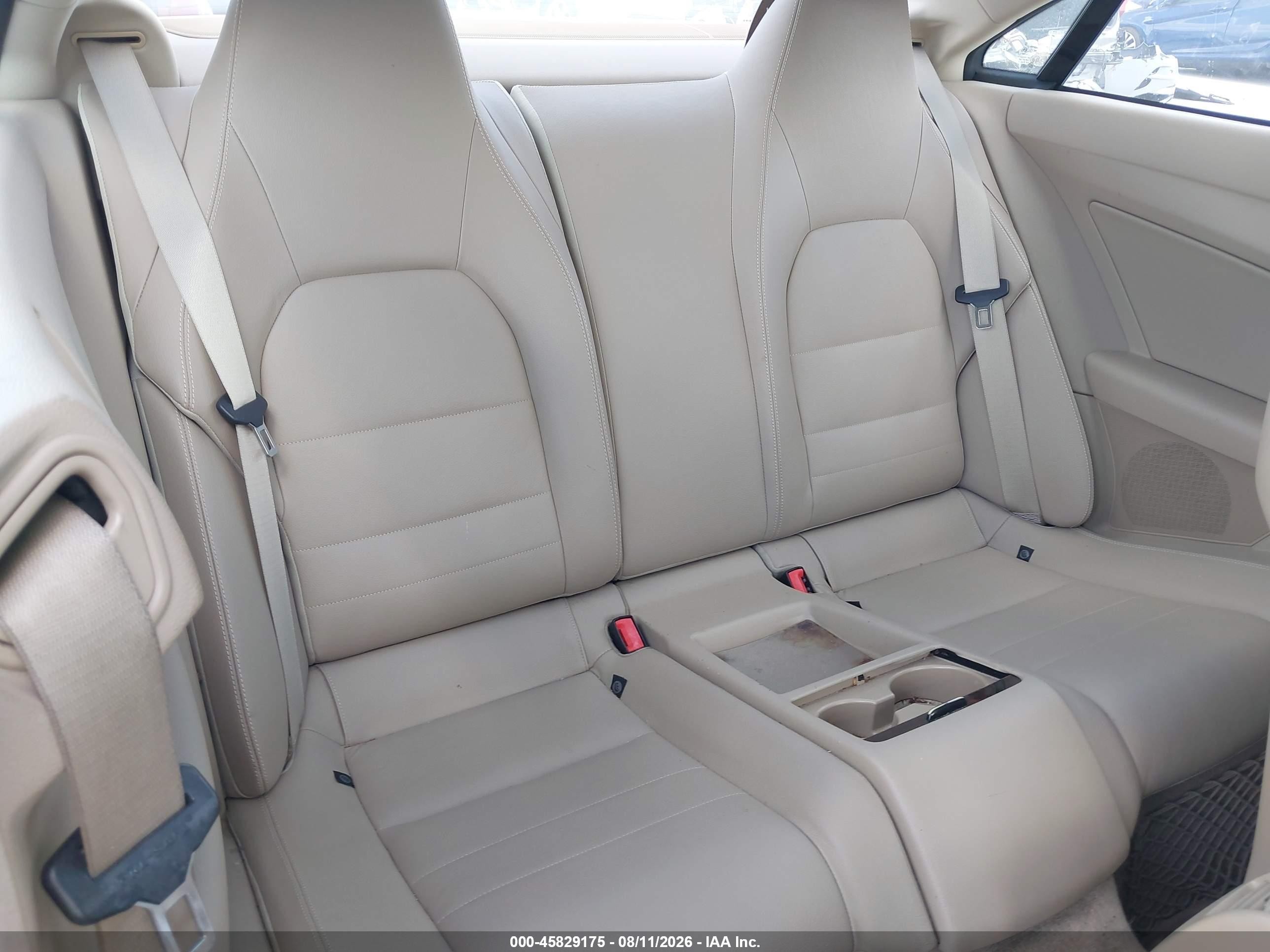 2013 Mercedes-benz E 350   Черный vin: WDDKJ5KB4DF204410
