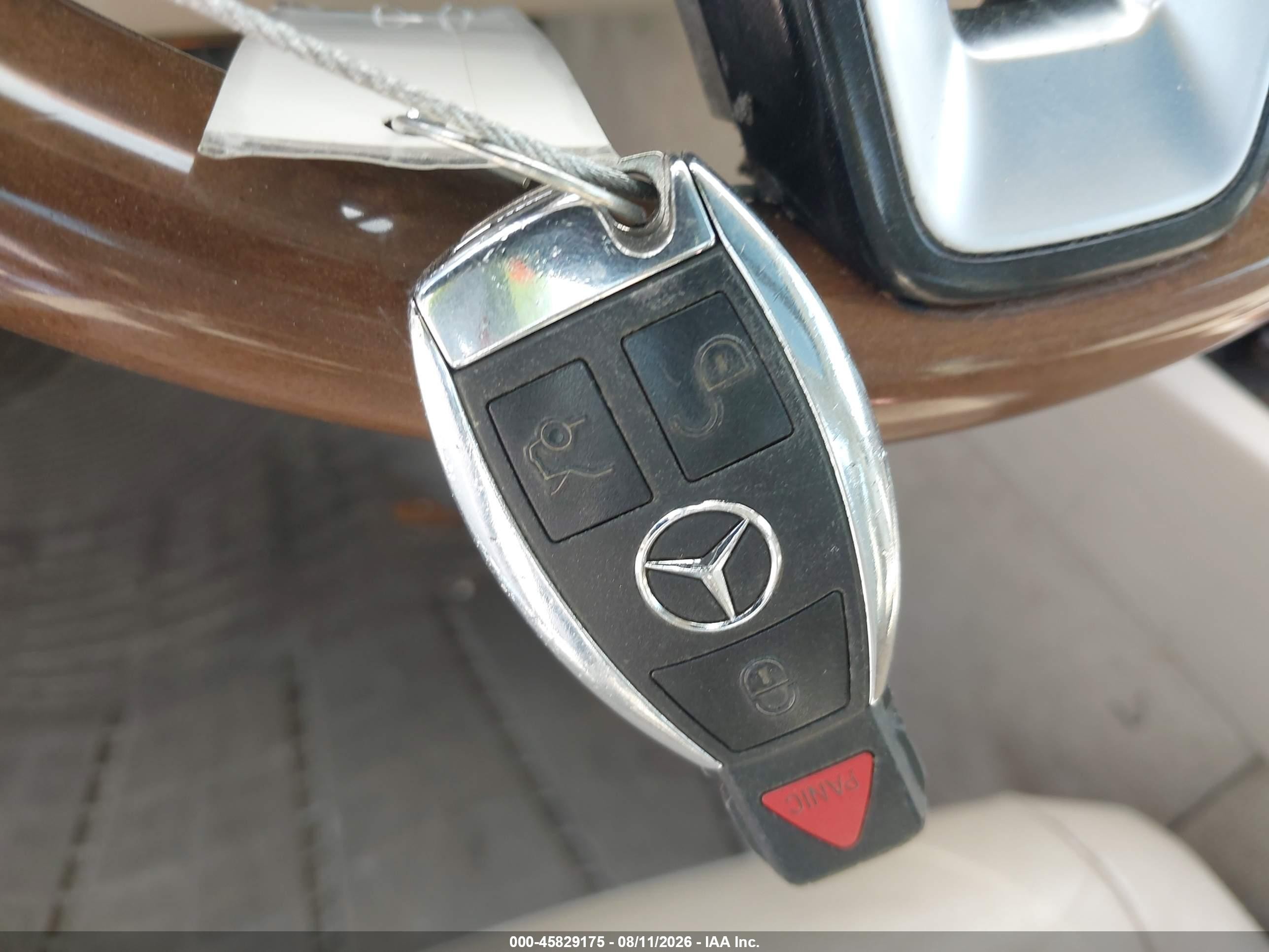 2013 Mercedes-benz E 350   Черный vin: WDDKJ5KB4DF204410