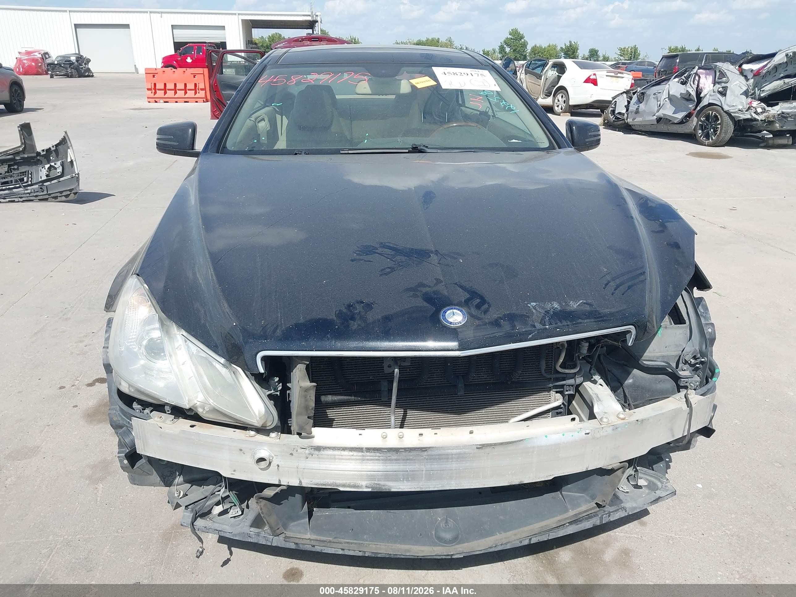 2013 Mercedes-benz E 350   Черный vin: WDDKJ5KB4DF204410
