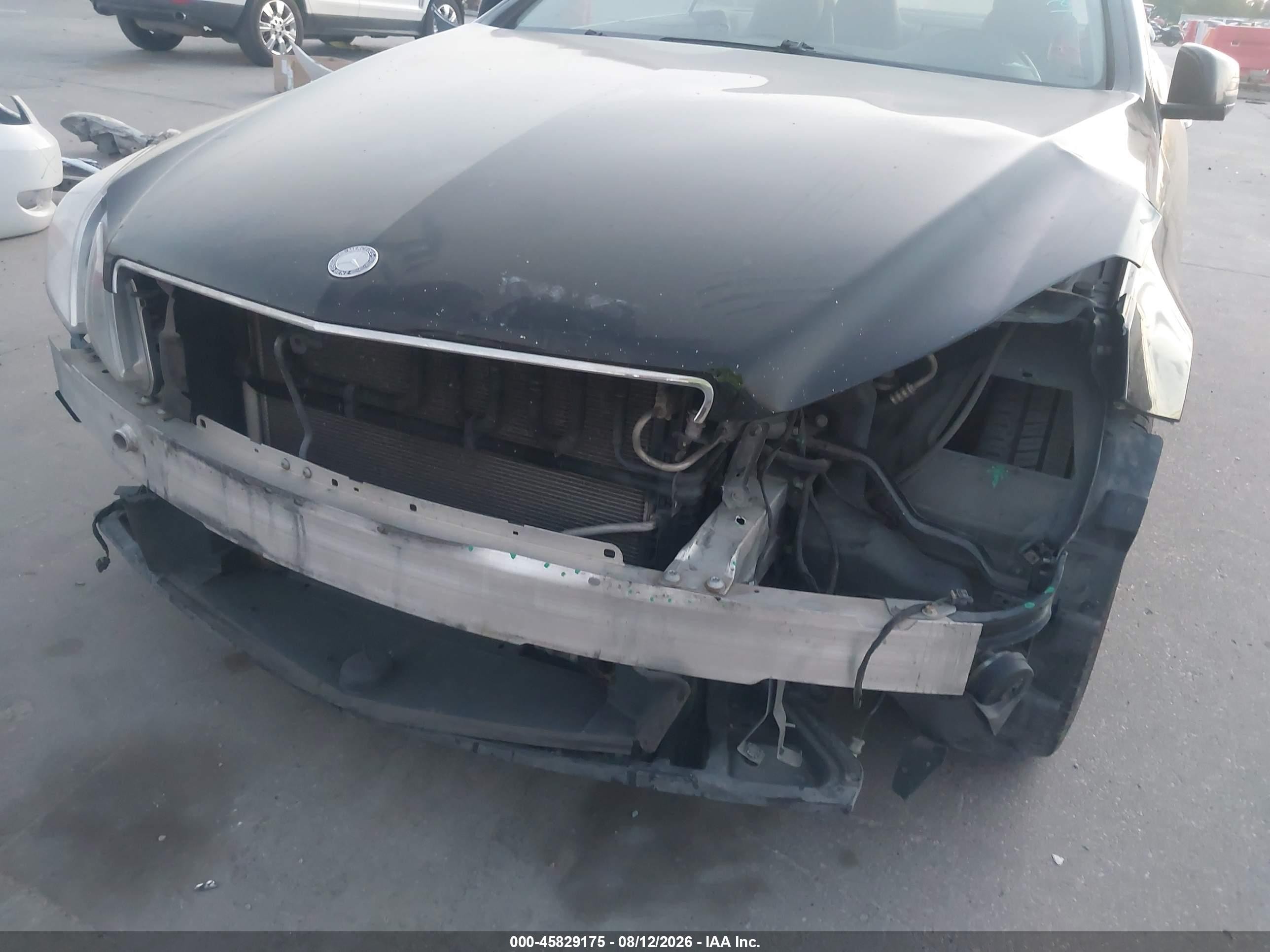 2013 Mercedes-benz E 350   Черный vin: WDDKJ5KB4DF204410