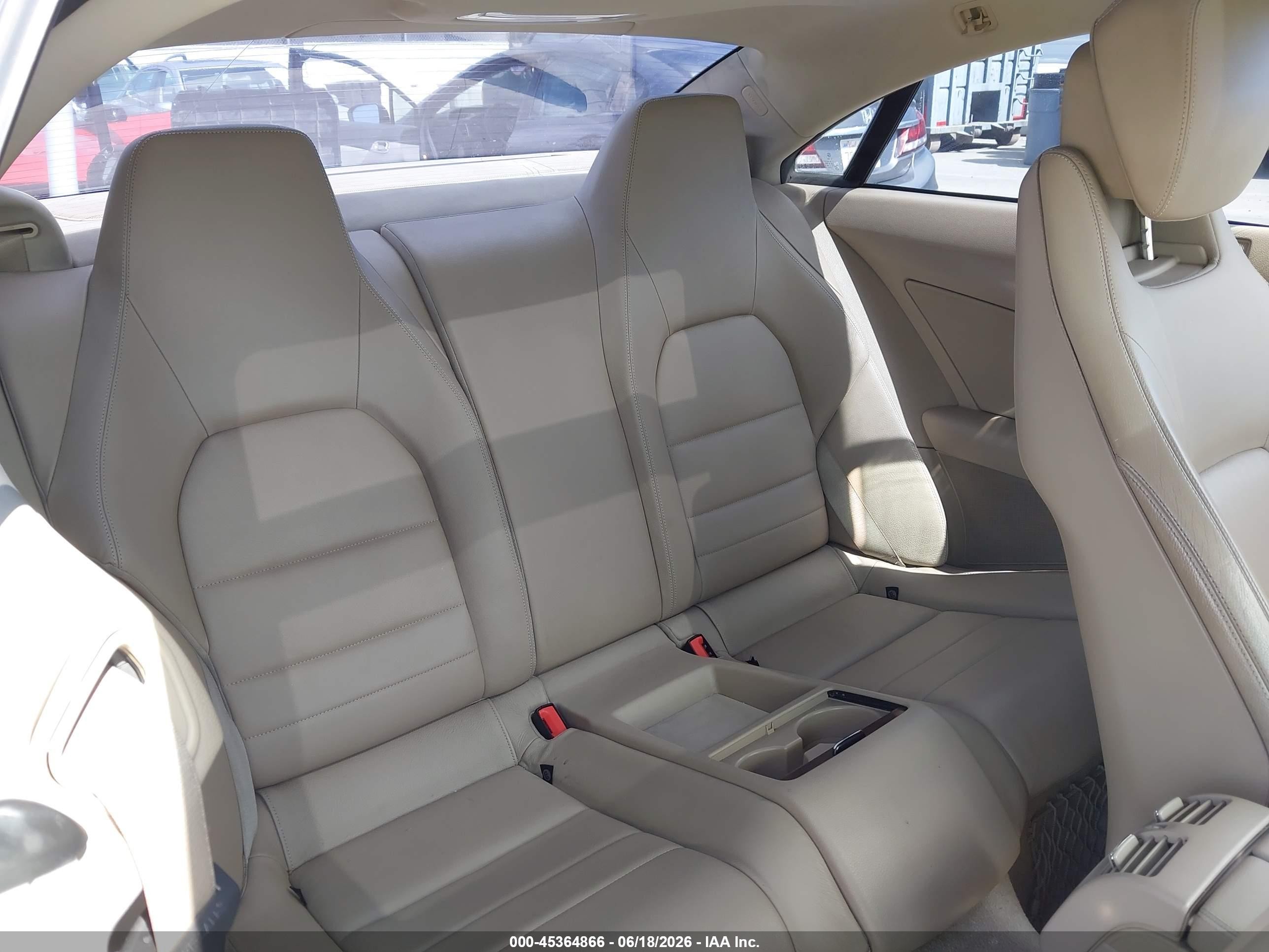 2012 Mercedes-benz E 350   White vin: WDDKJ5KB5CF140019