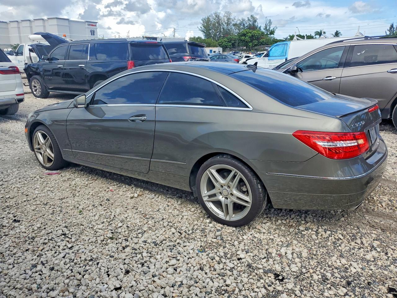 2013 Mercedes-benz E 350 Gray vin: WDDKJ5KB5DF188458