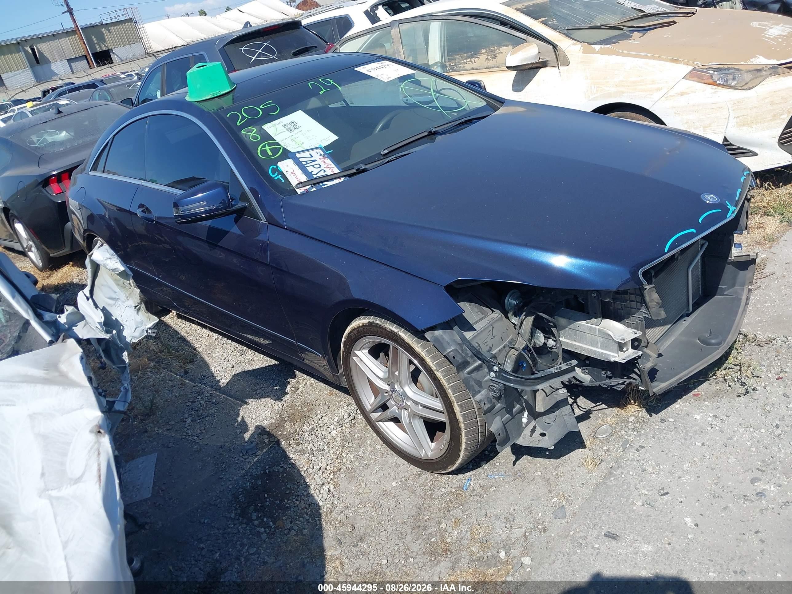 2013 Mercedes-benz E 350   Blue vin: WDDKJ5KB5DF202570