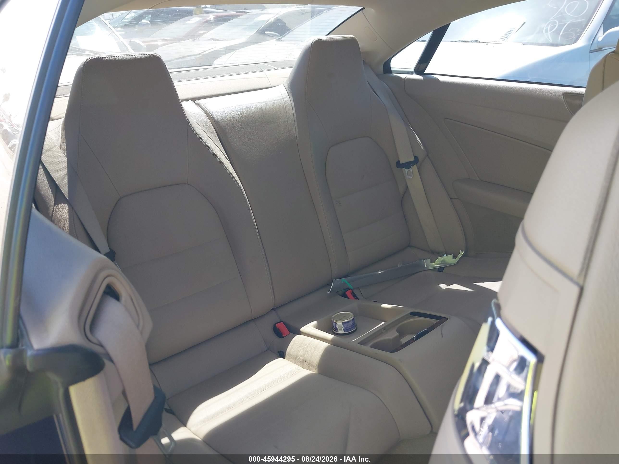 2013 Mercedes-benz E 350   Blue vin: WDDKJ5KB5DF202570