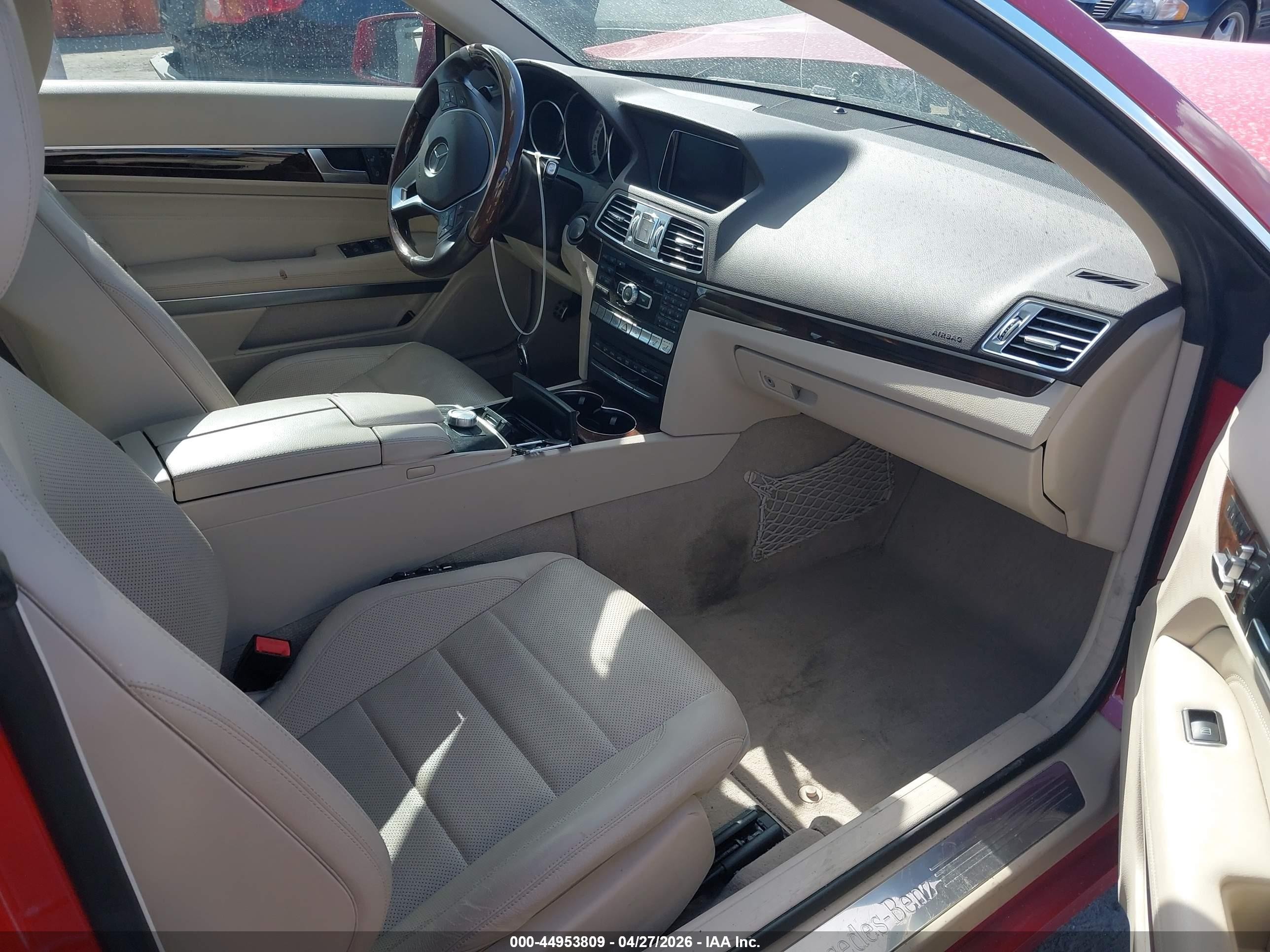 2014 Mercedes-benz E 350   Red vin: WDDKJ5KB5EF232251