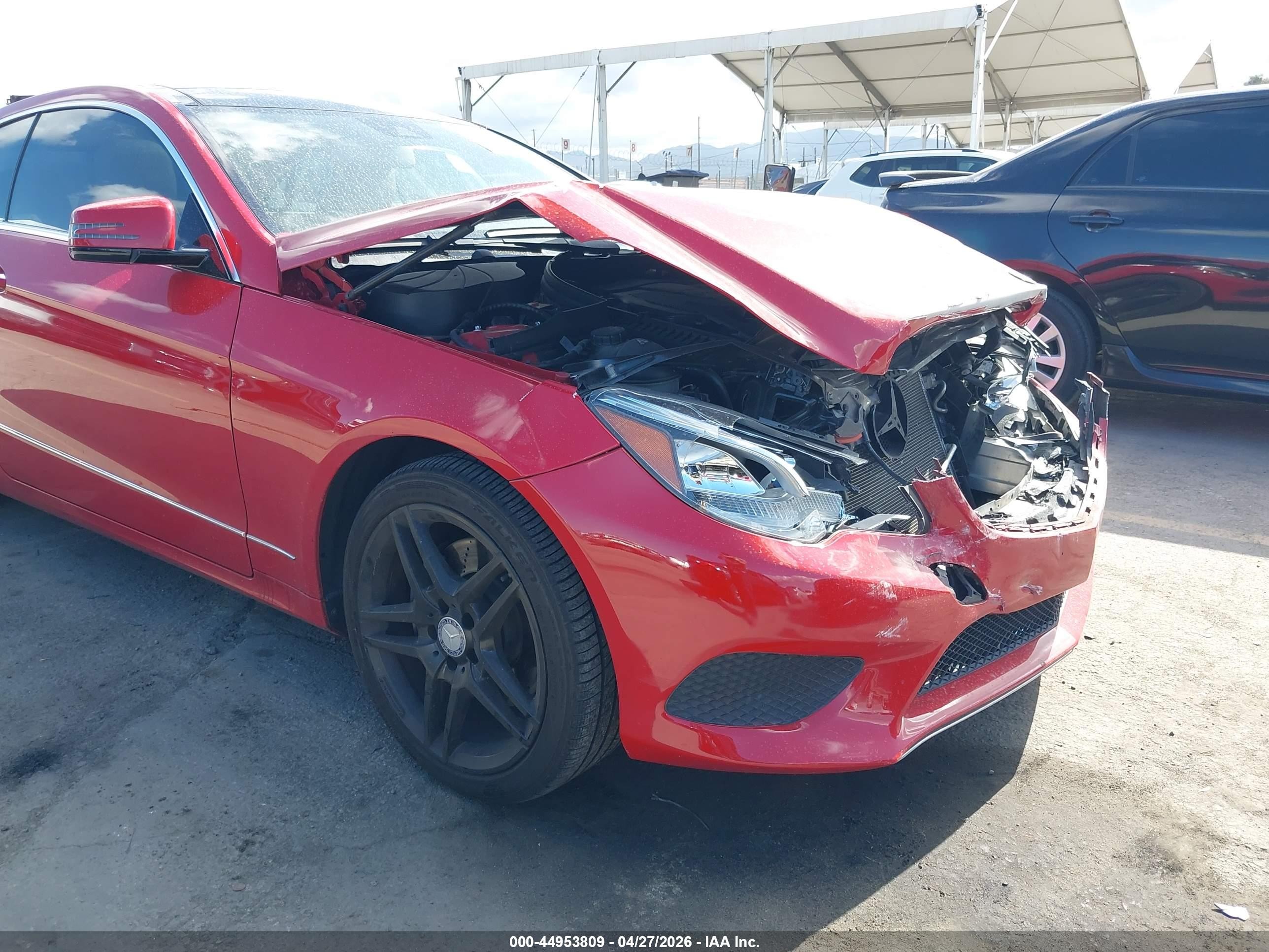 2014 Mercedes-benz E 350   Red vin: WDDKJ5KB5EF232251