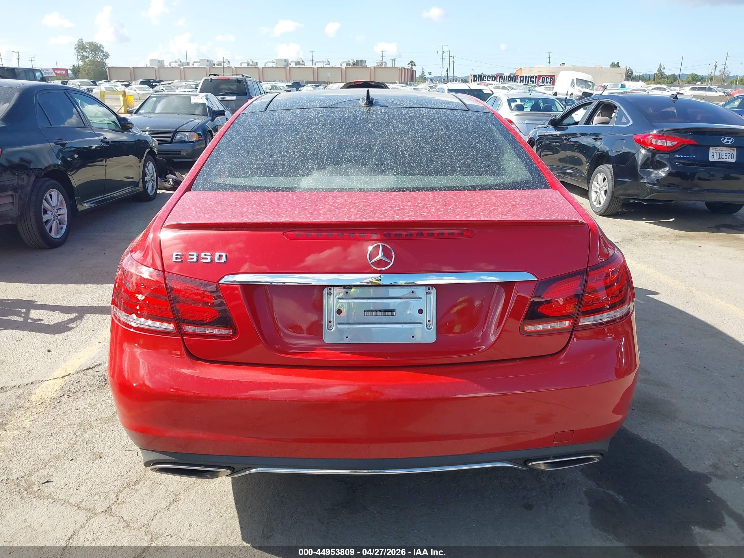 2014 Mercedes-benz E 350   Red vin: WDDKJ5KB5EF232251