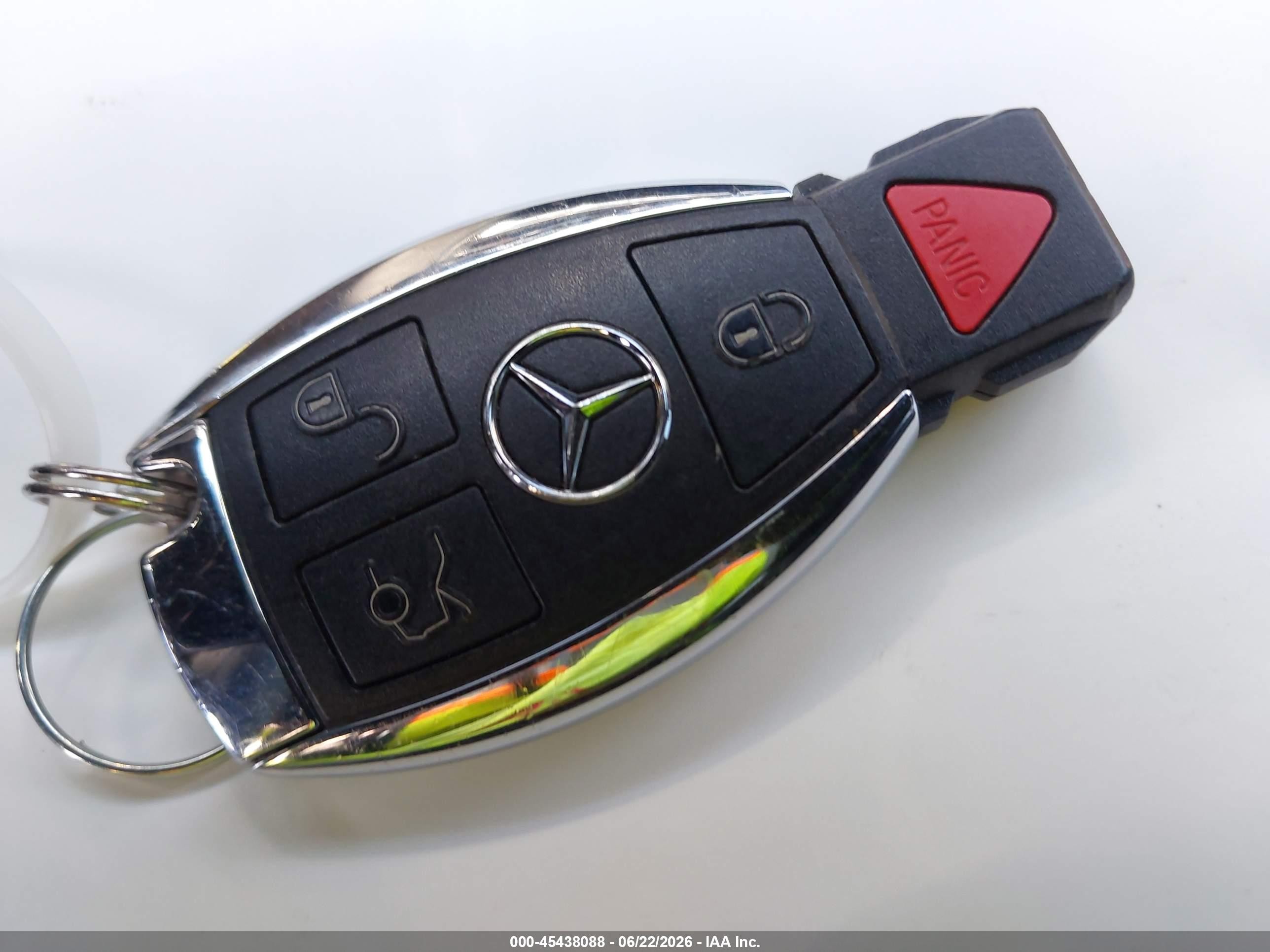 2014 Mercedes-benz E 350 White vin: WDDKJ5KB5EF241256