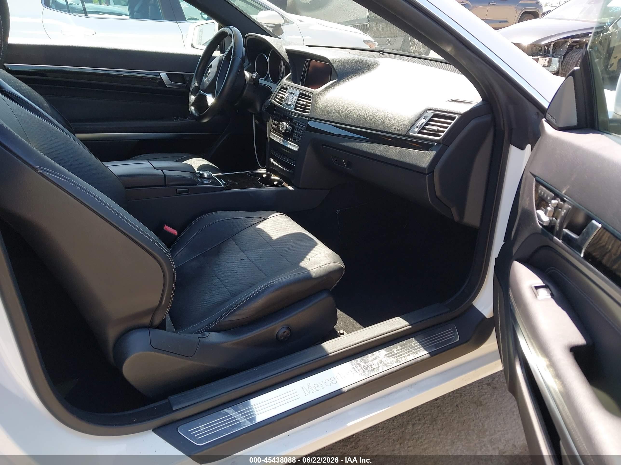 2014 Mercedes-benz E 350 White vin: WDDKJ5KB5EF241256