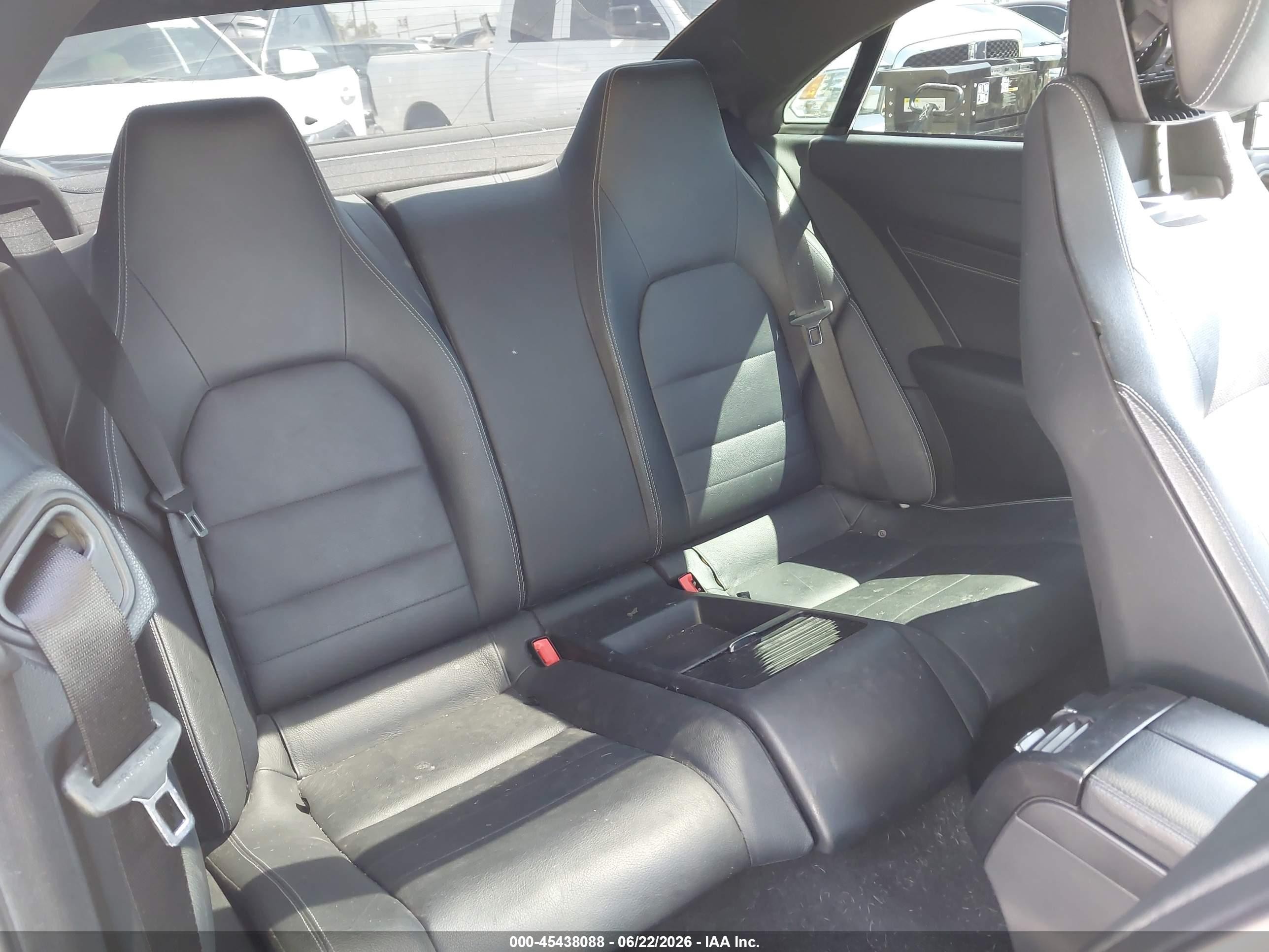 2014 Mercedes-benz E 350 White vin: WDDKJ5KB5EF241256