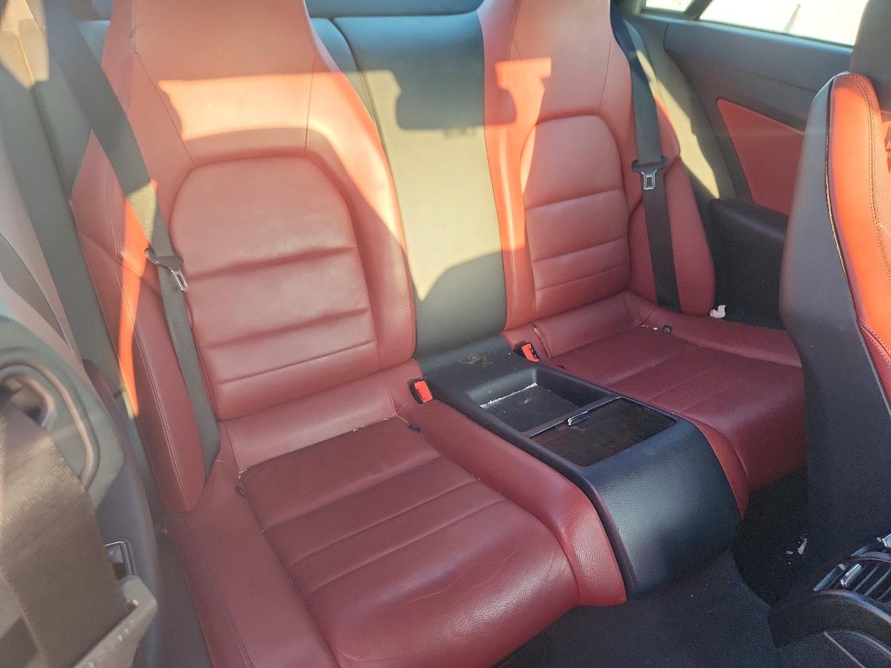 2012 Mercedes-benz E 350 Белый vin: WDDKJ5KB6CF160859