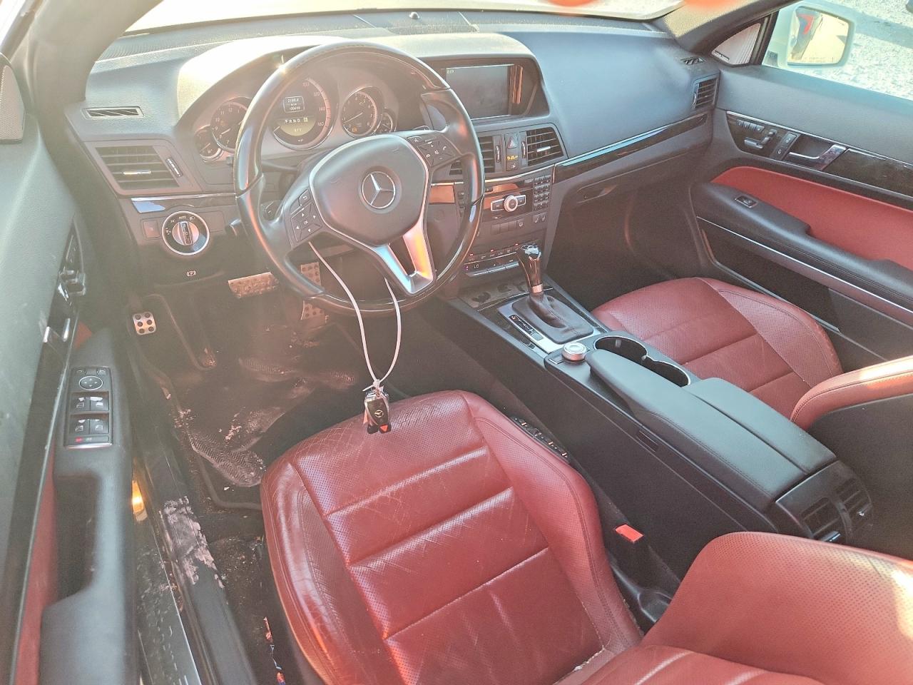 2012 Mercedes-benz E 350 Белый vin: WDDKJ5KB6CF160859