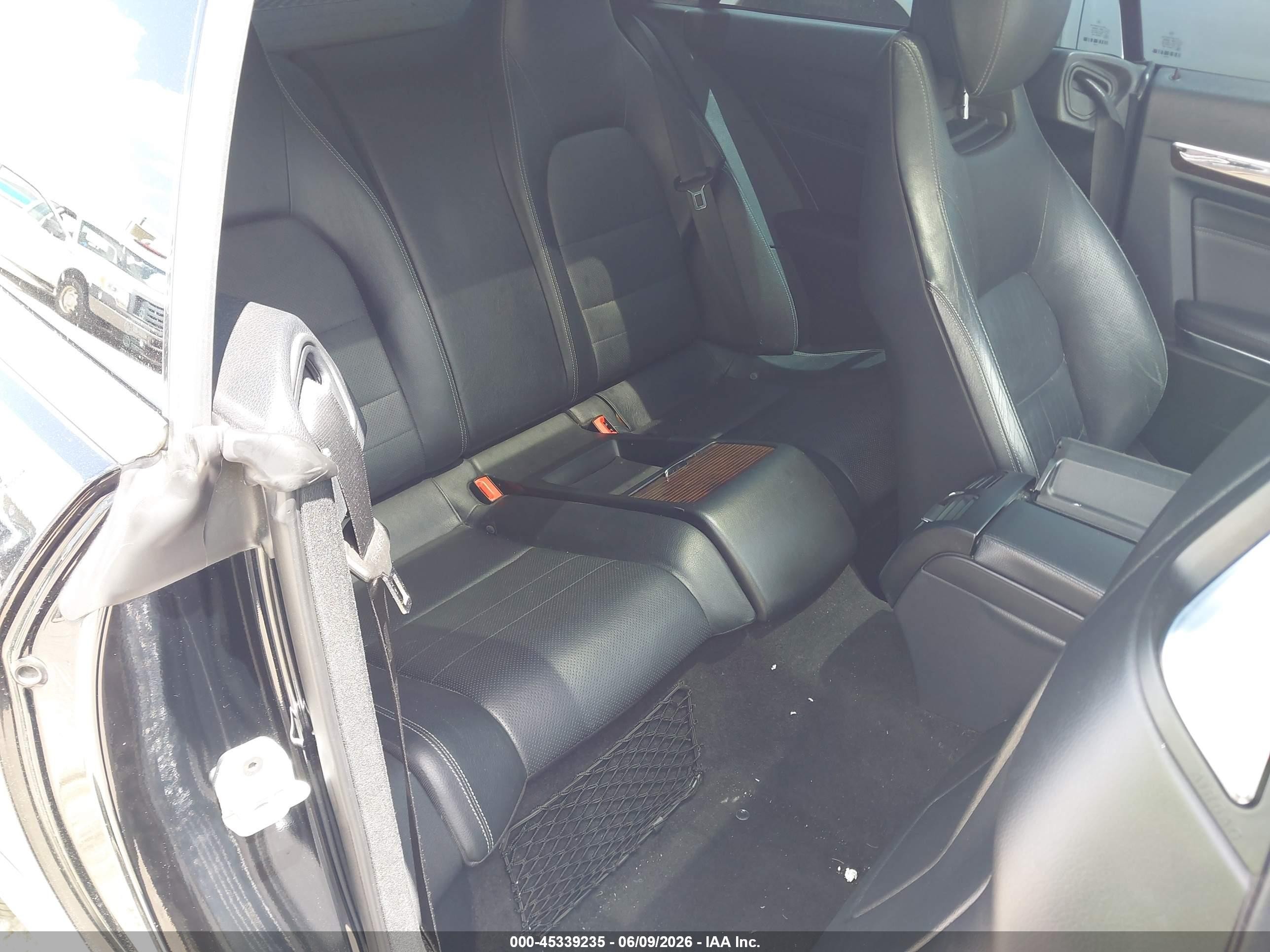 2014 Mercedes-benz E 350   Black vin: WDDKJ5KB6EF235885