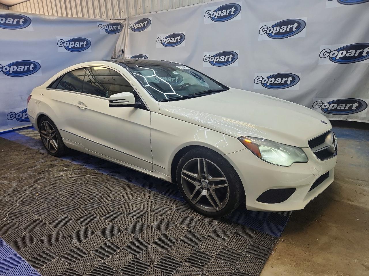 2014 Mercedes-benz E 350 White vin: WDDKJ5KB6EF282303