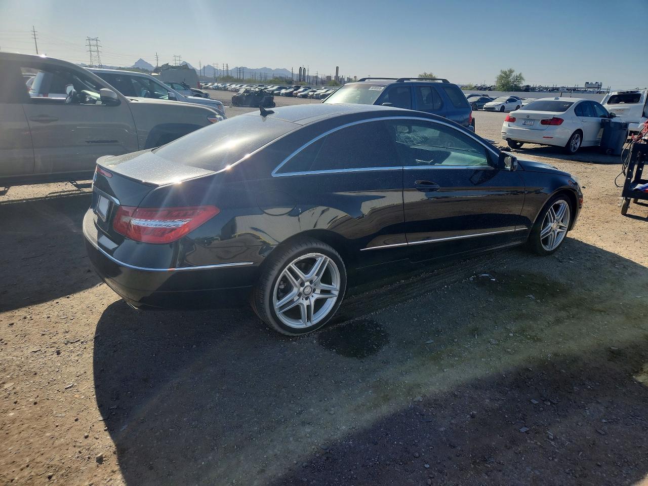 2013 Mercedes-benz E 350 Black vin: WDDKJ5KB7DF198019