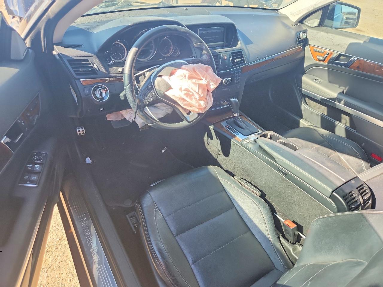 2013 Mercedes-benz E 350 Black vin: WDDKJ5KB7DF198019