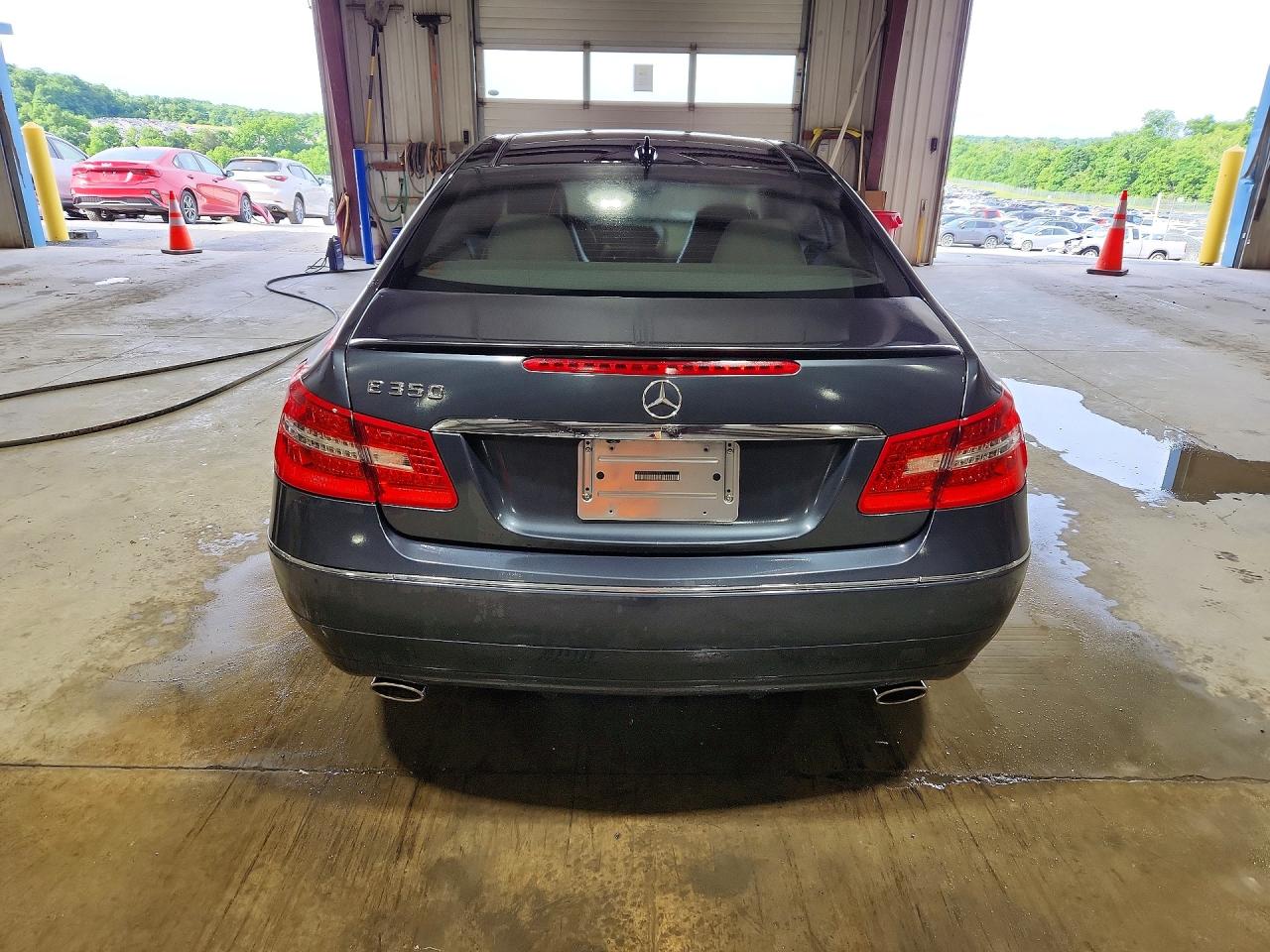 2013 Mercedes-benz E 350 Gray vin: WDDKJ5KB7DF219810
