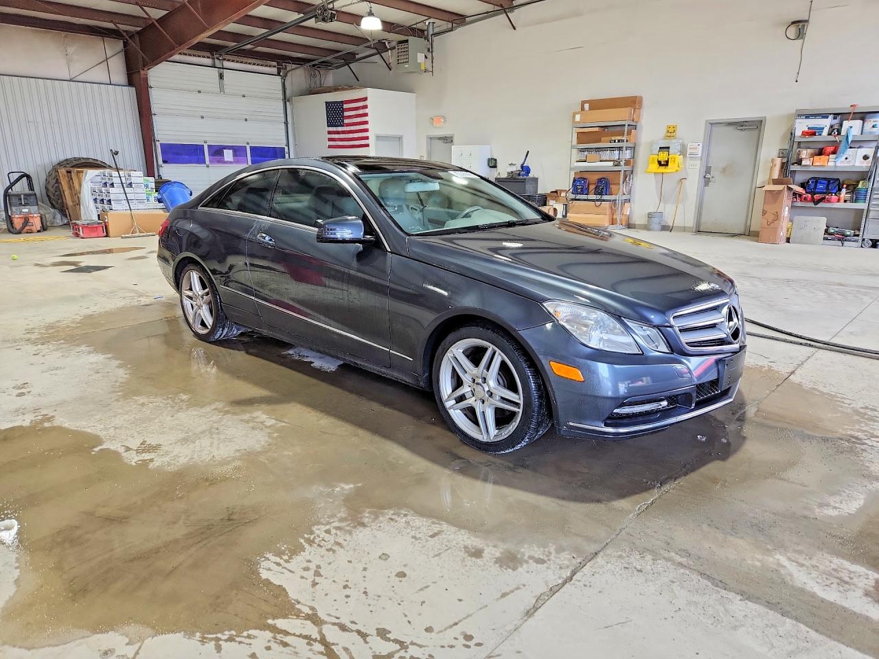2013 Mercedes-benz E 350 Gray vin: WDDKJ5KB7DF219810