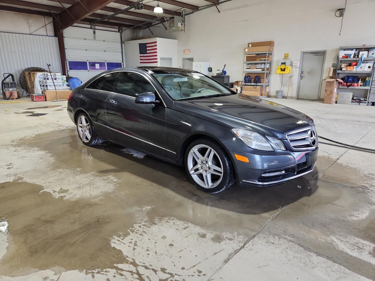 2013 Mercedes-benz E 350 Gray vin: WDDKJ5KB7DF219810 Damage: Right Front Fender, Dent(S) W/ Paint Dmg, 1/8 To 1/2 Inch