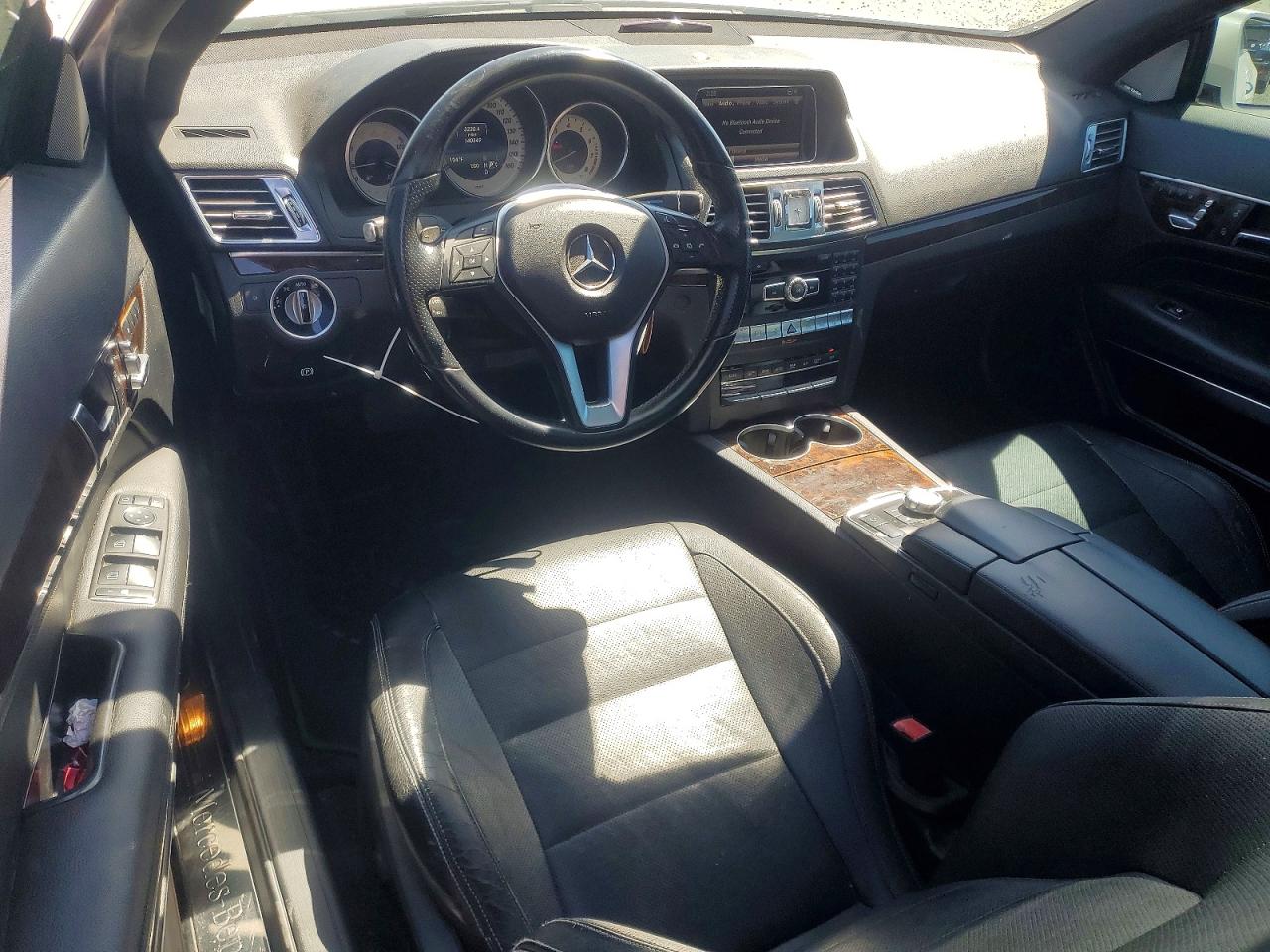 2014 Mercedes-benz E 350 Белый vin: WDDKJ5KB7EF238083