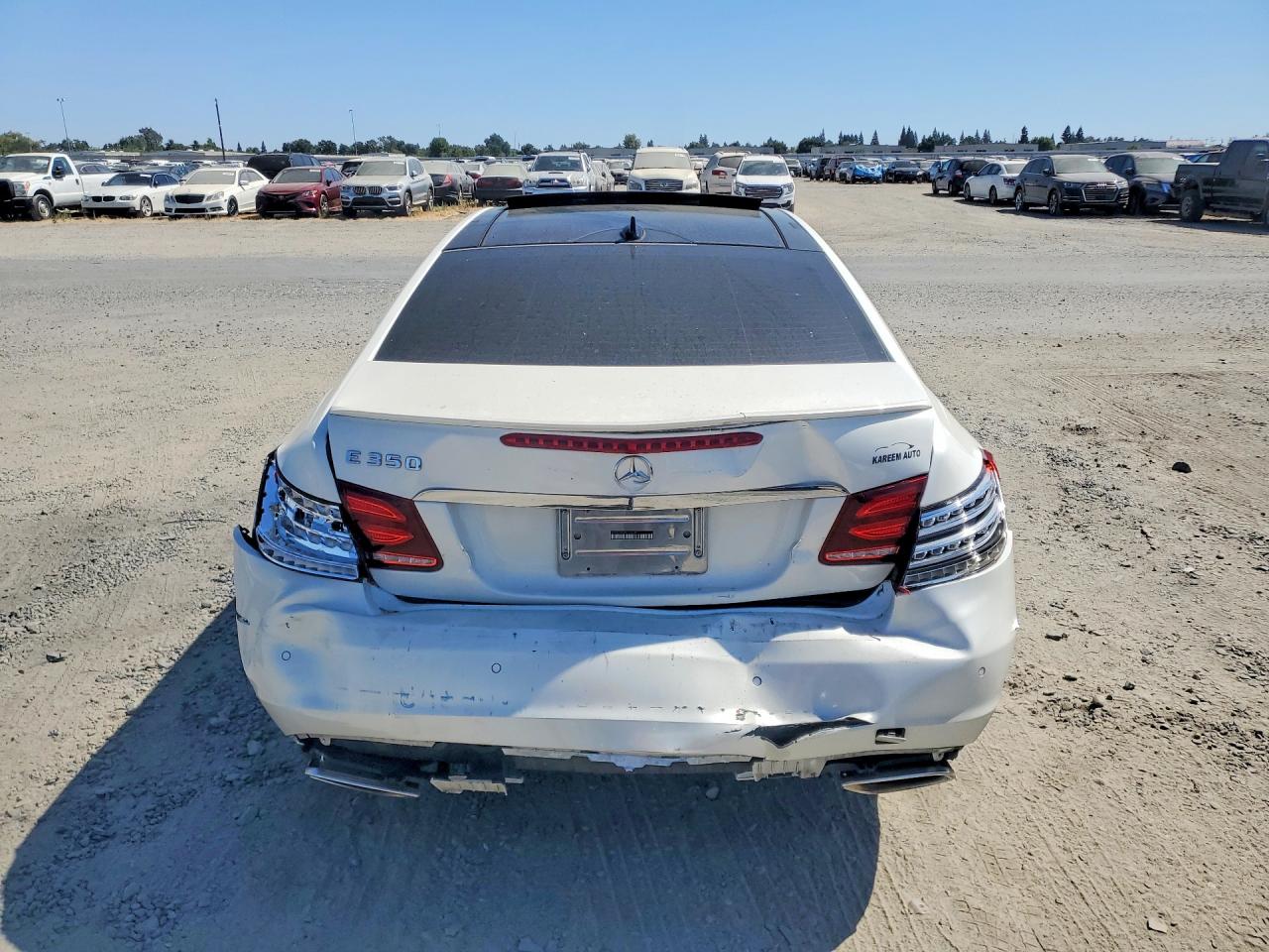 2014 Mercedes-benz E 350 Белый vin: WDDKJ5KB7EF238083