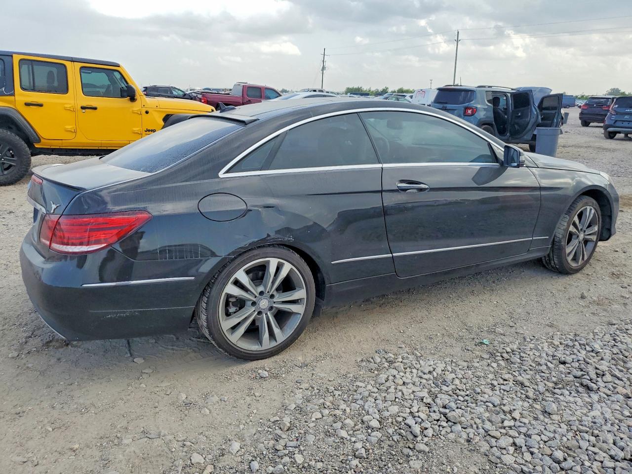 2014 Mercedes-benz E 350 Black vin: WDDKJ5KB7EF270788