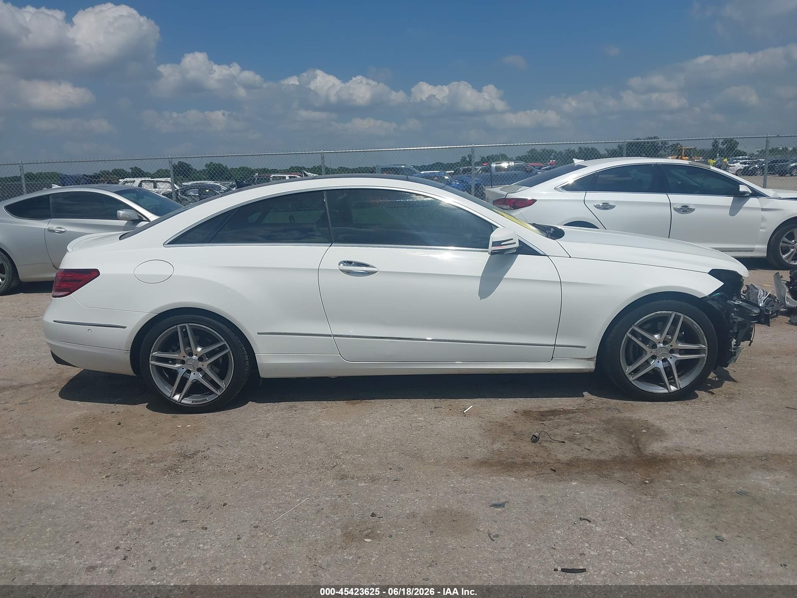 2014 Mercedes-benz E 350 White vin: WDDKJ5KB8EF238657