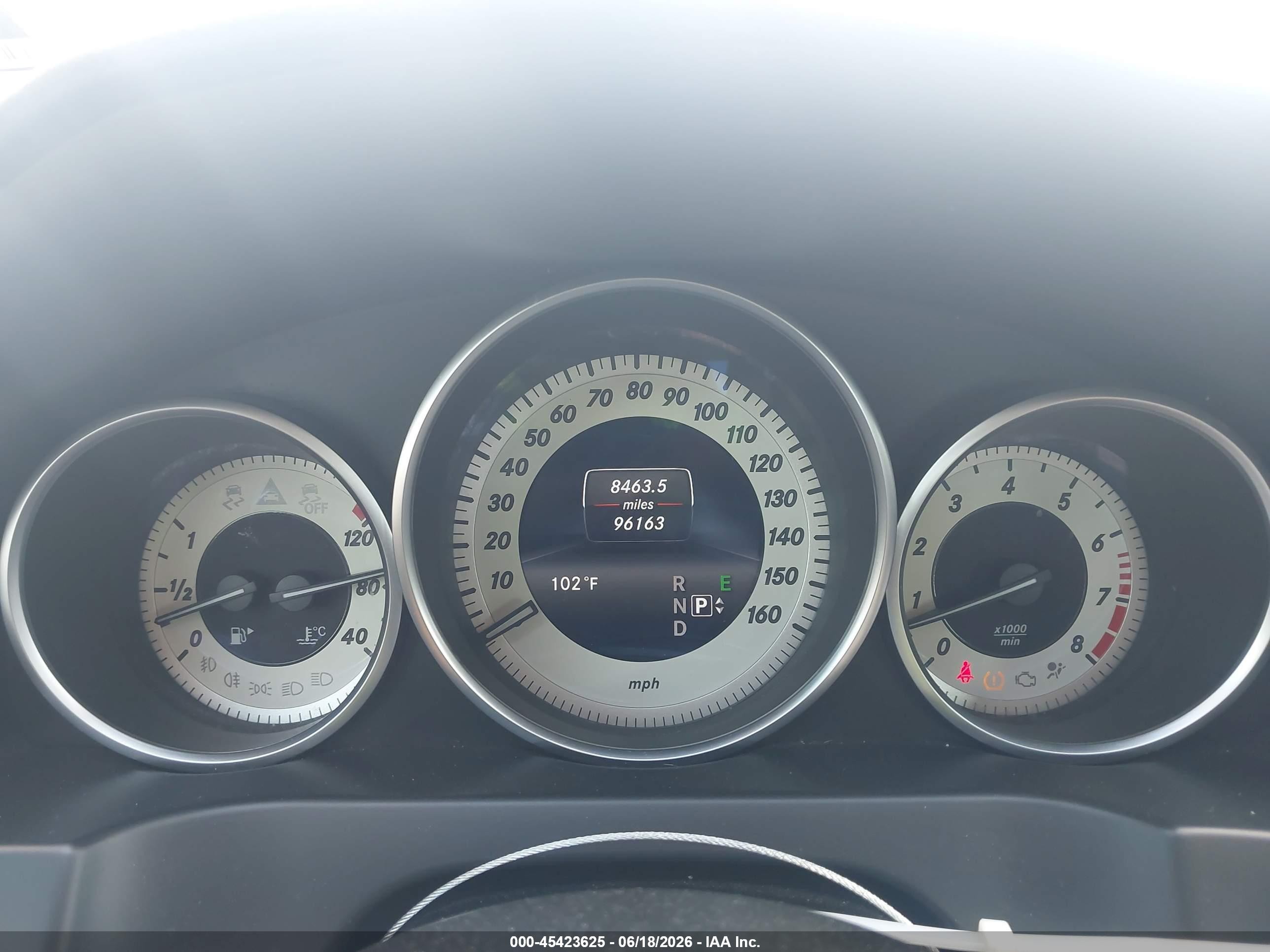 2014 Mercedes-benz E 350 White vin: WDDKJ5KB8EF238657