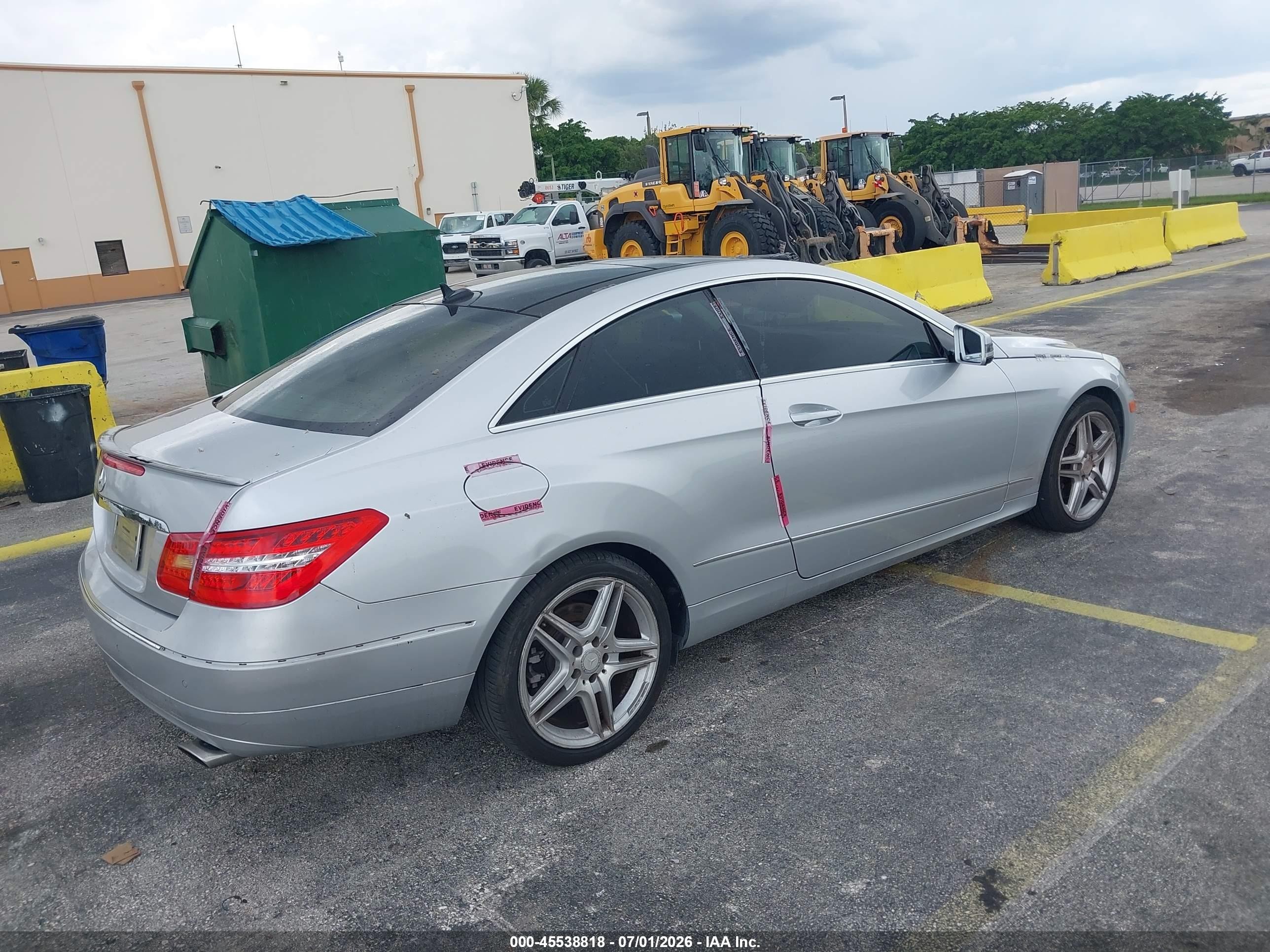 2013 Mercedes-benz E 350   Silver vin: WDDKJ5KB9DF195221