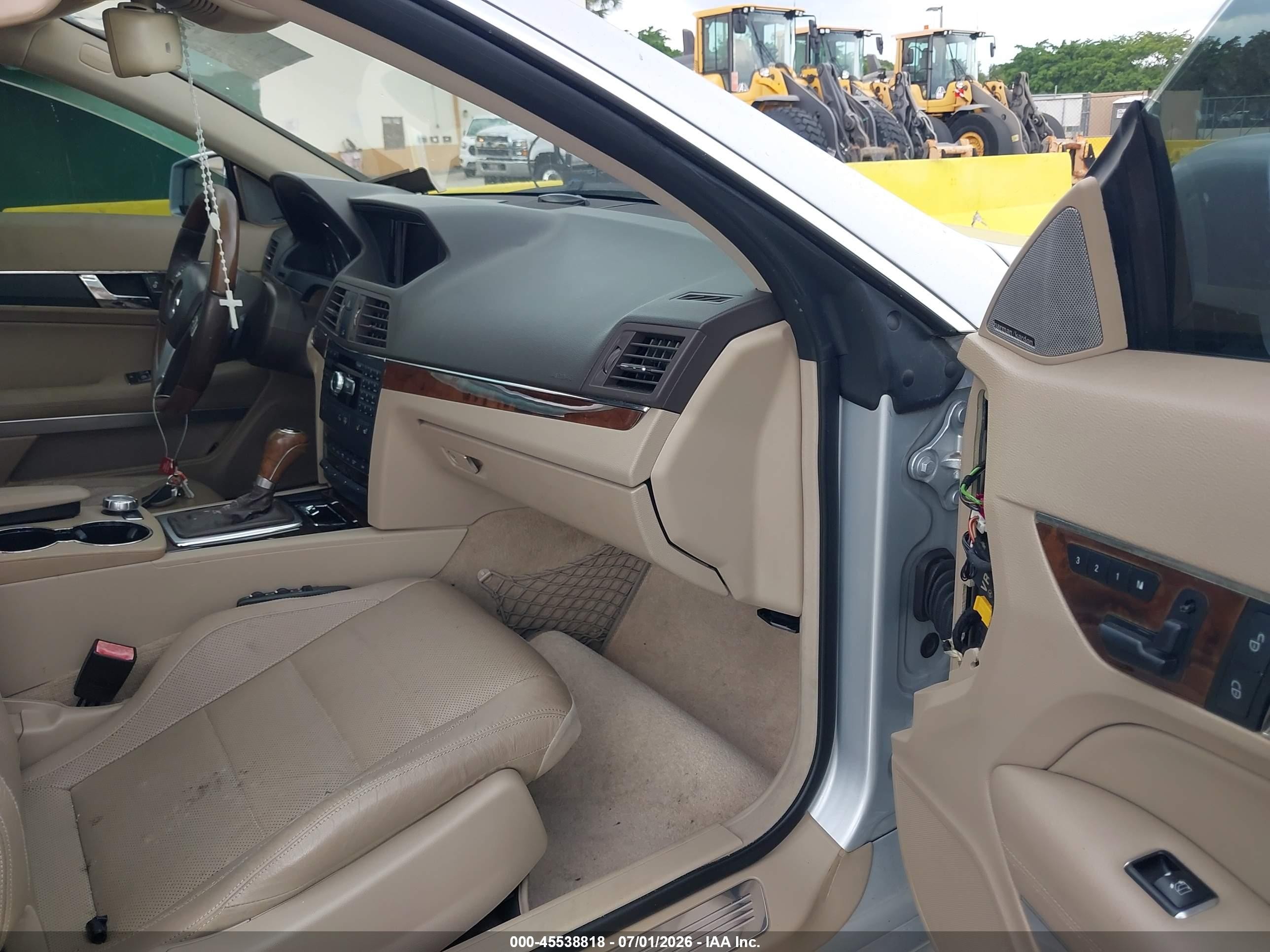 2013 Mercedes-benz E 350   Silver vin: WDDKJ5KB9DF195221