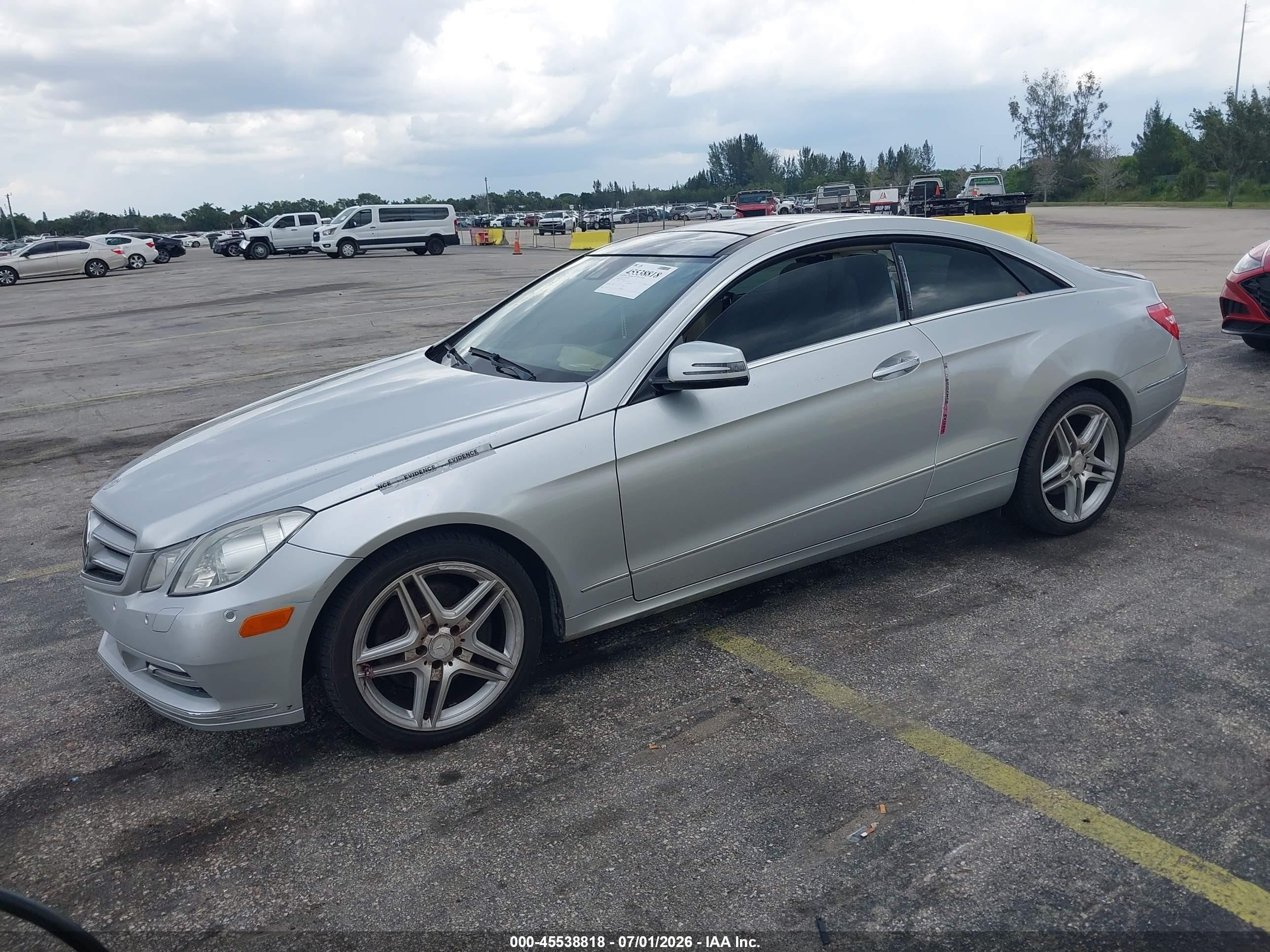 2013 Mercedes-benz E 350   Silver vin: WDDKJ5KB9DF195221