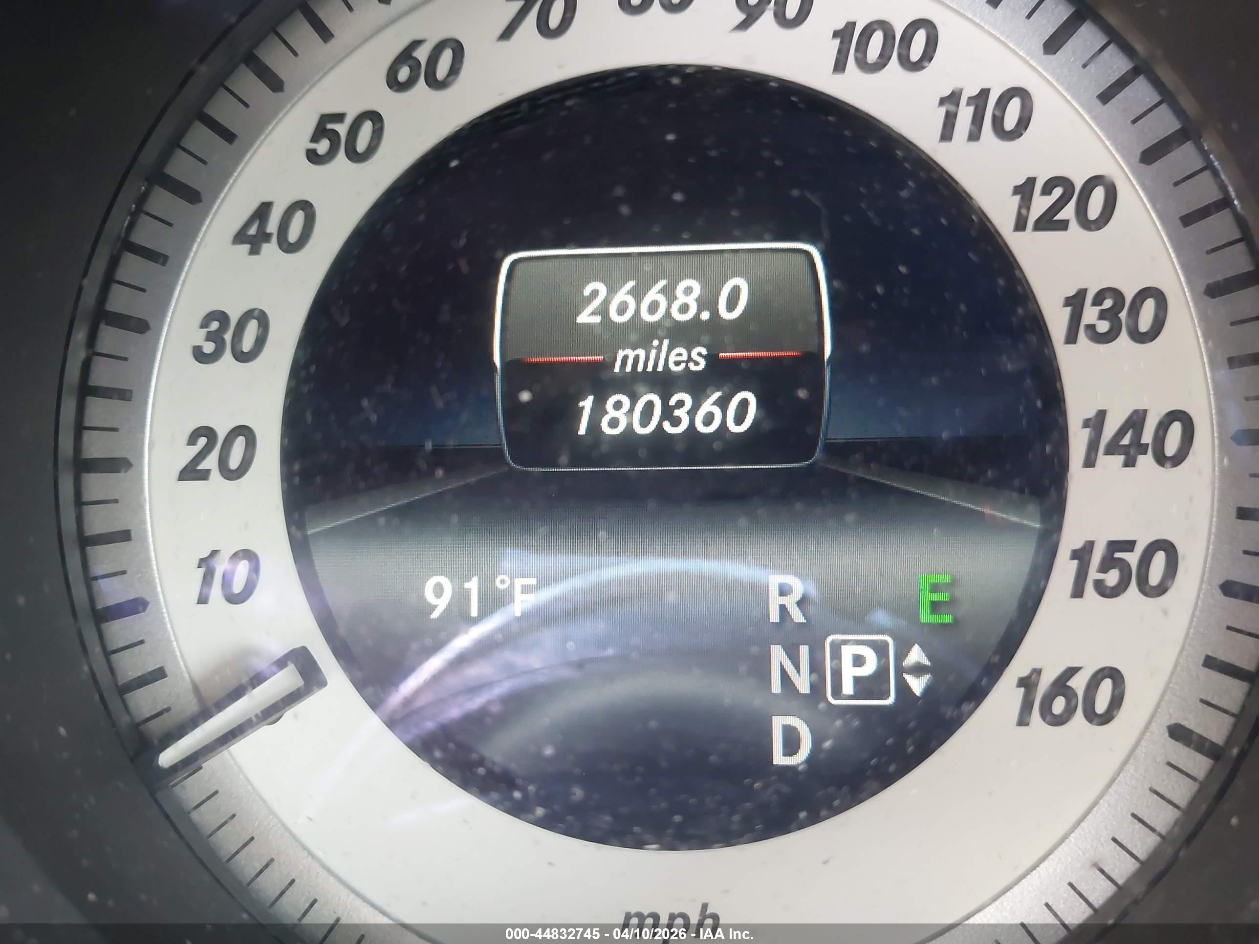 2014 Mercedes-benz E 350   White vin: WDDKJ5KB9EF251952