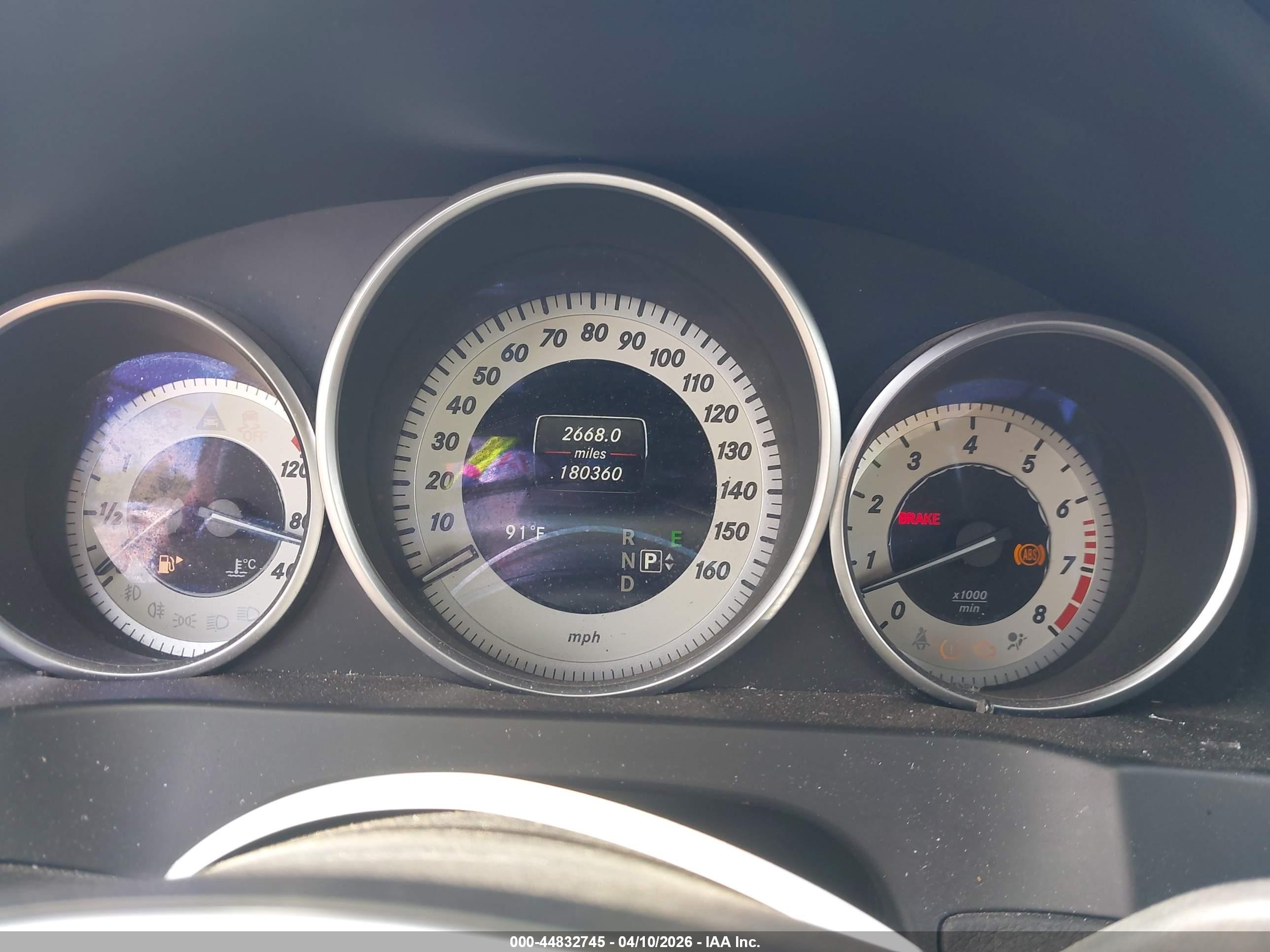 2014 Mercedes-benz E 350   White vin: WDDKJ5KB9EF251952
