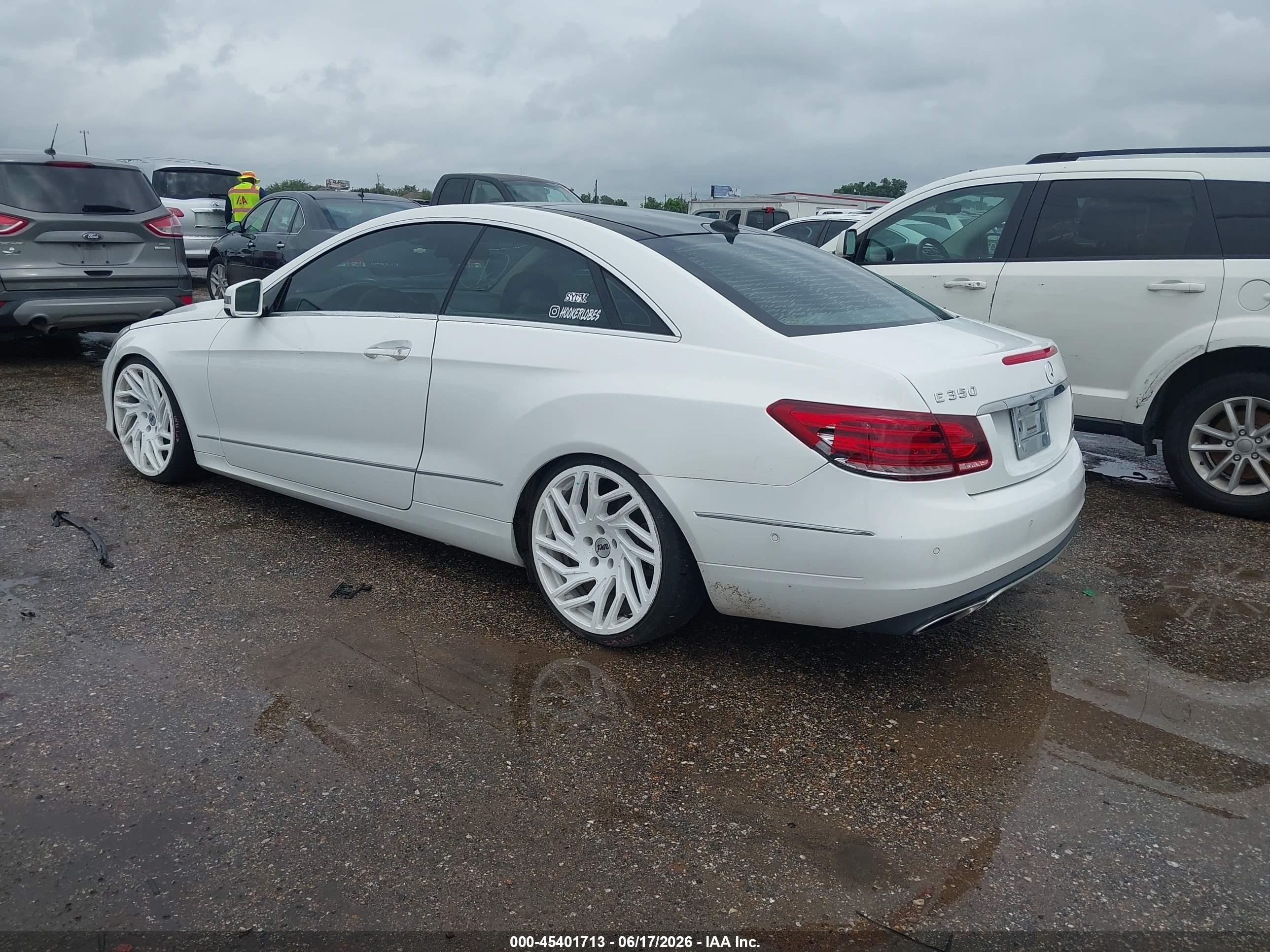 2014 Mercedes-benz E 350   White vin: WDDKJ5KB9EF255497