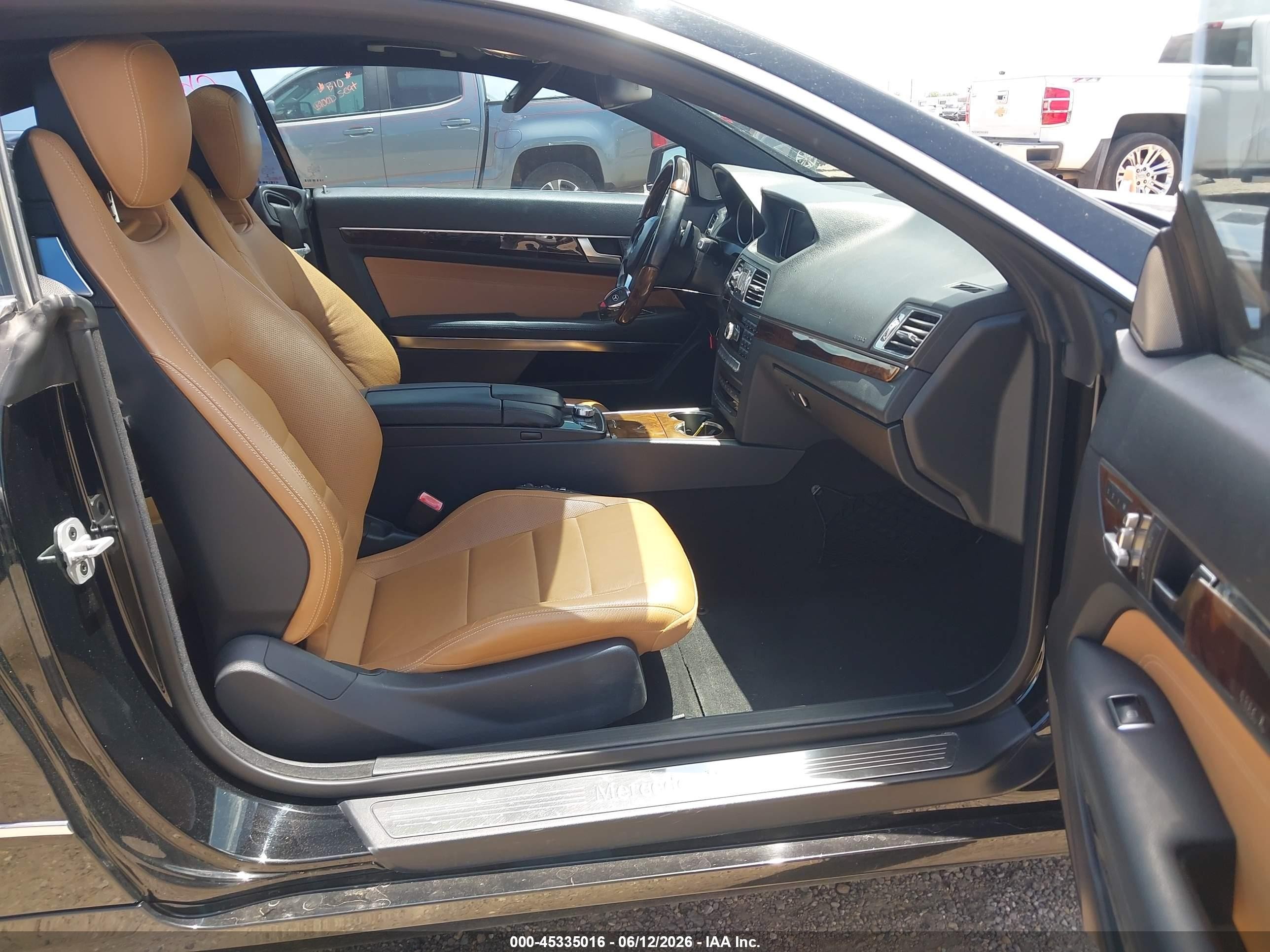 2014 Mercedes-benz E 350   Черный vin: WDDKJ5KB9EF264104