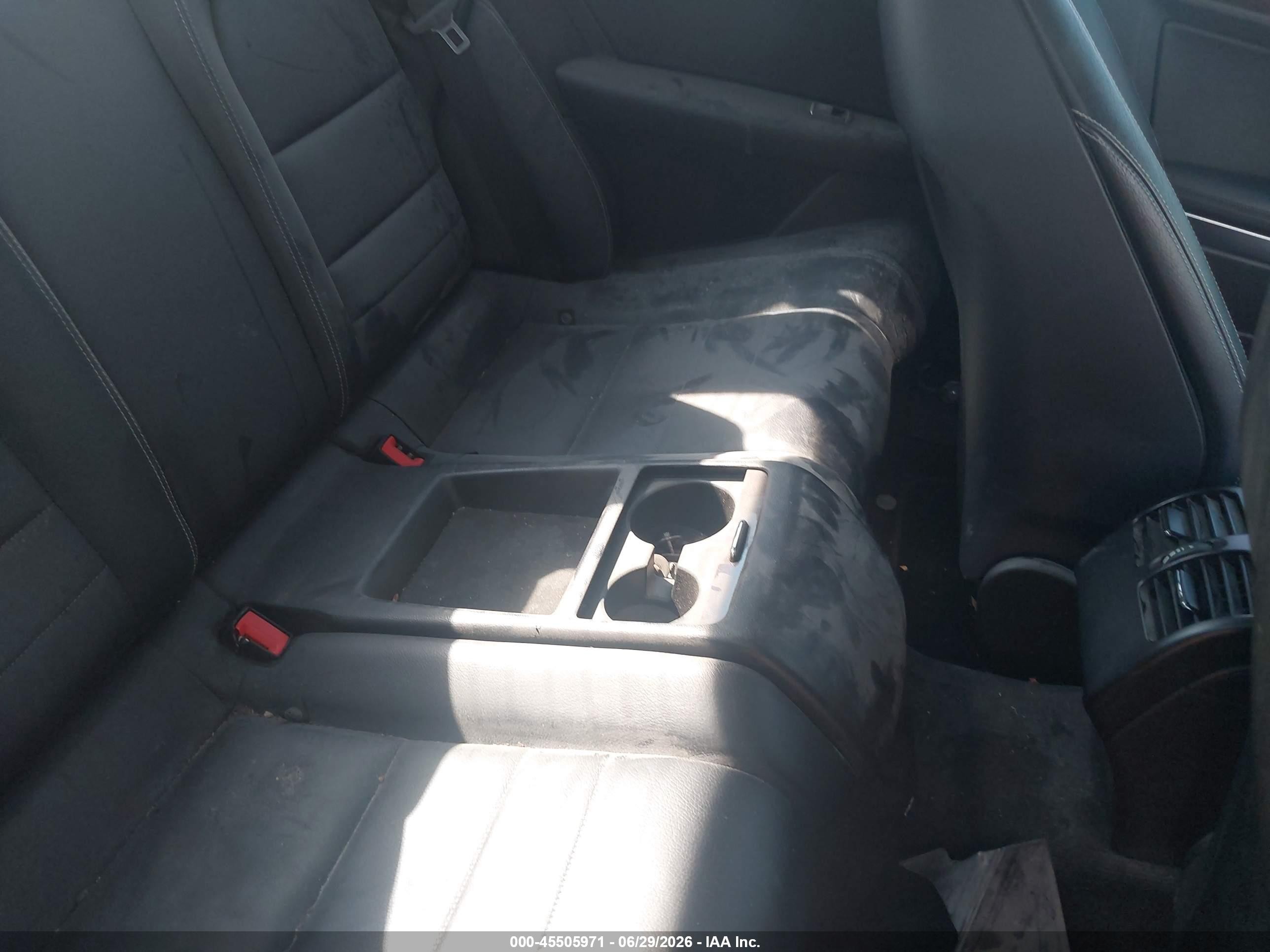2013 Mercedes-benz E 350   Черный vin: WDDKJ5KBXDF198113