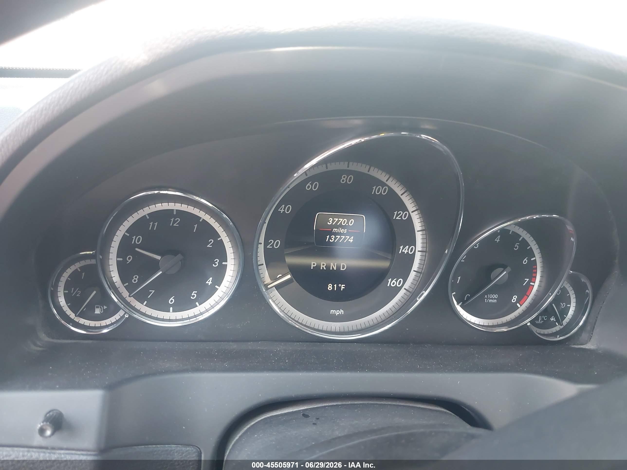 2013 Mercedes-benz E 350   Черный vin: WDDKJ5KBXDF198113