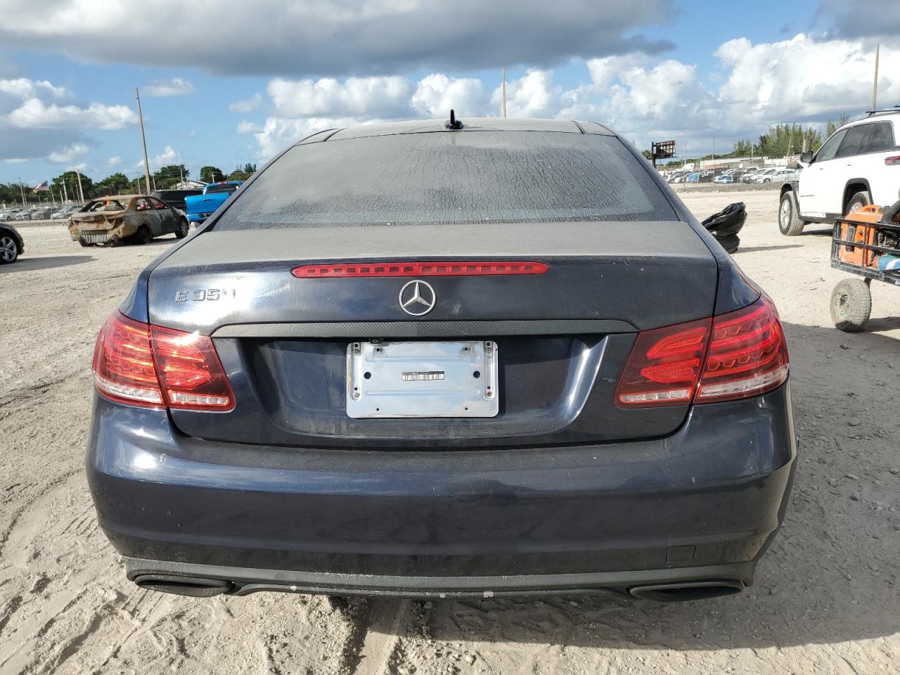 2014 Mercedes-benz E 350 Синий vin: WDDKJ5KBXEF225649