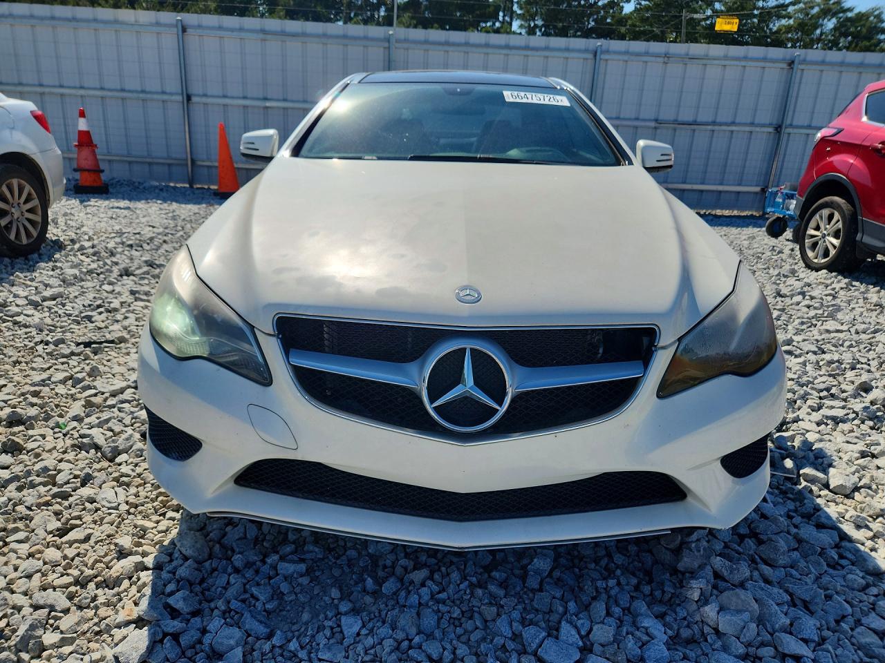 2014 Mercedes-benz E 350 White vin: WDDKJ5KBXEF228180