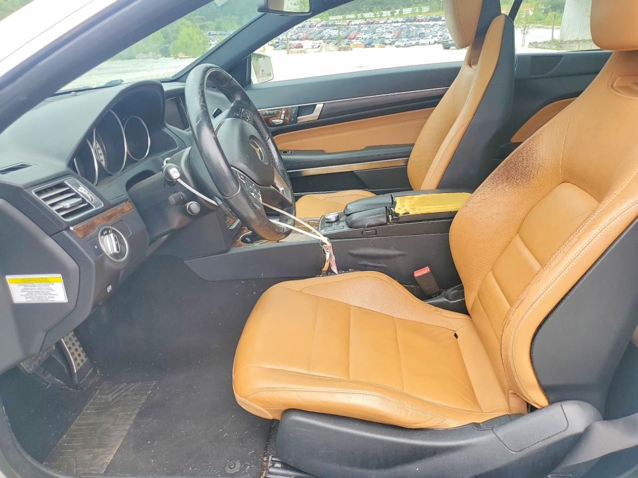 2014 Mercedes-benz E 350 White vin: WDDKJ5KBXEF248414