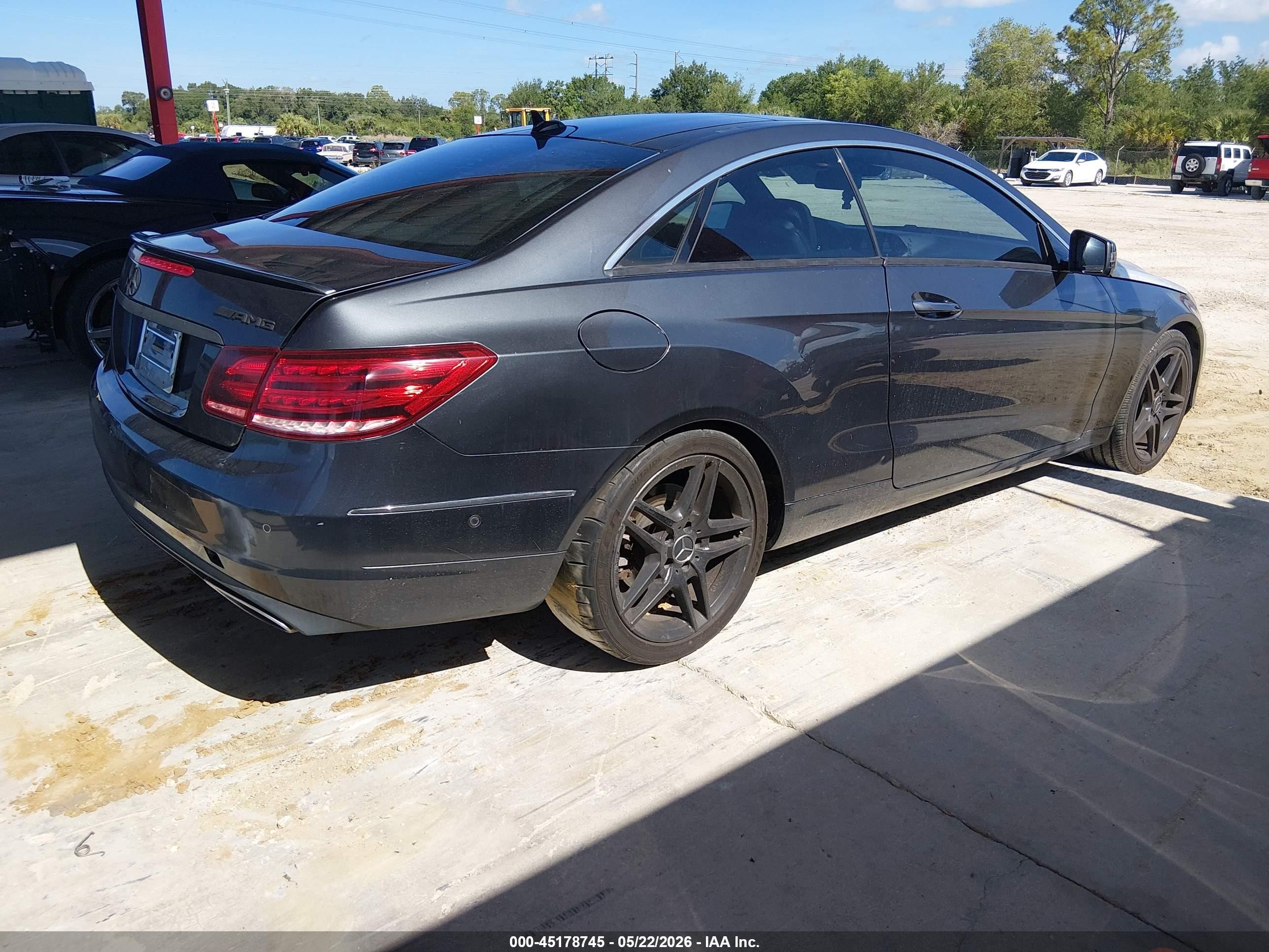 2014 Mercedes-benz E 350   Серый vin: WDDKJ5KBXEF253421