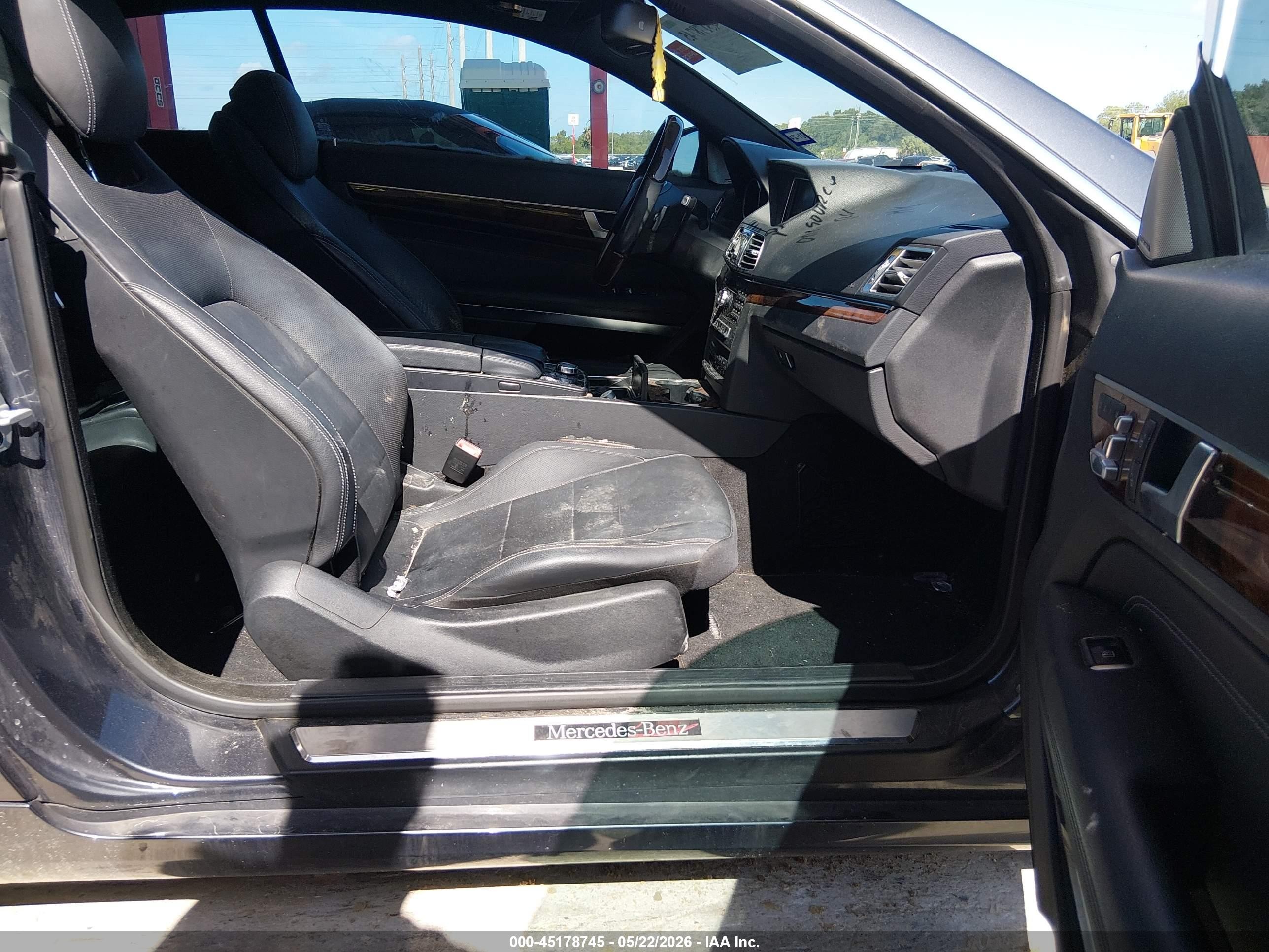2014 Mercedes-benz E 350   Серый vin: WDDKJ5KBXEF253421